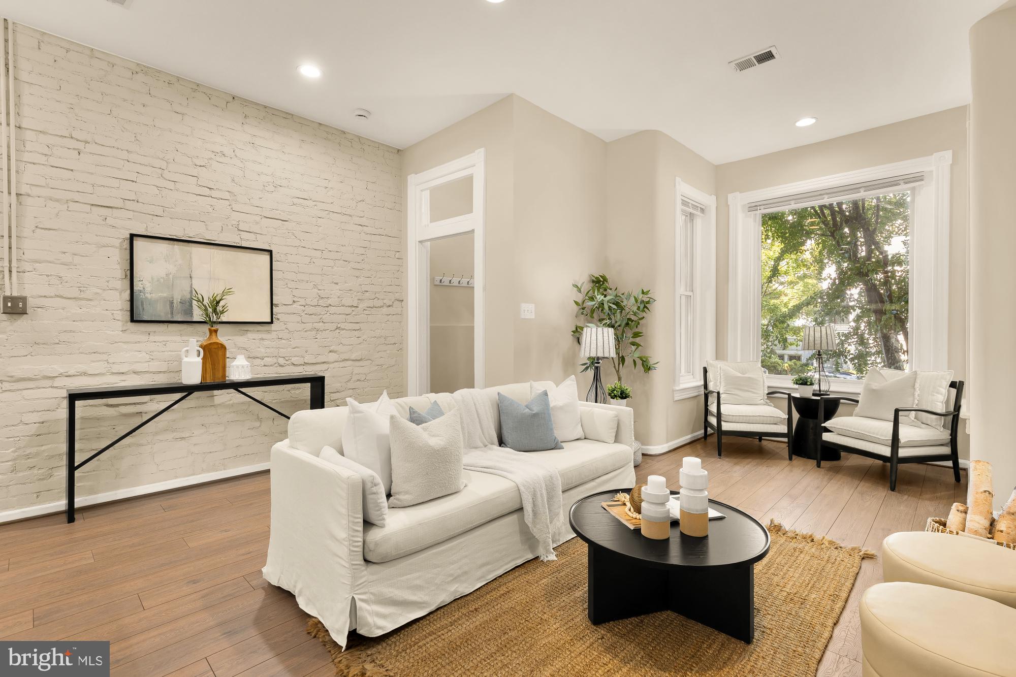 62 South St, Washington, DC 20001 photo