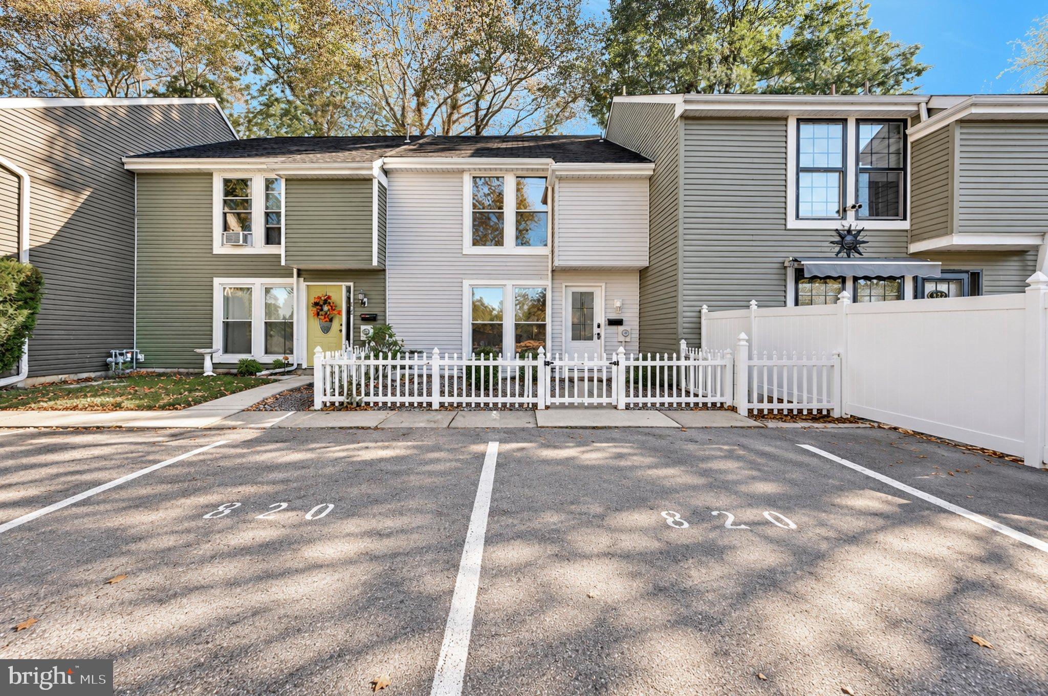 820 Joan Terrace, Reading, PA 19611