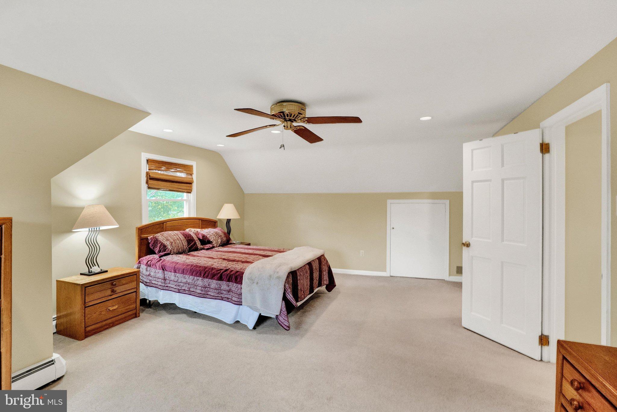 1276 Stump Hall Rd, Collegeville, PA 19426