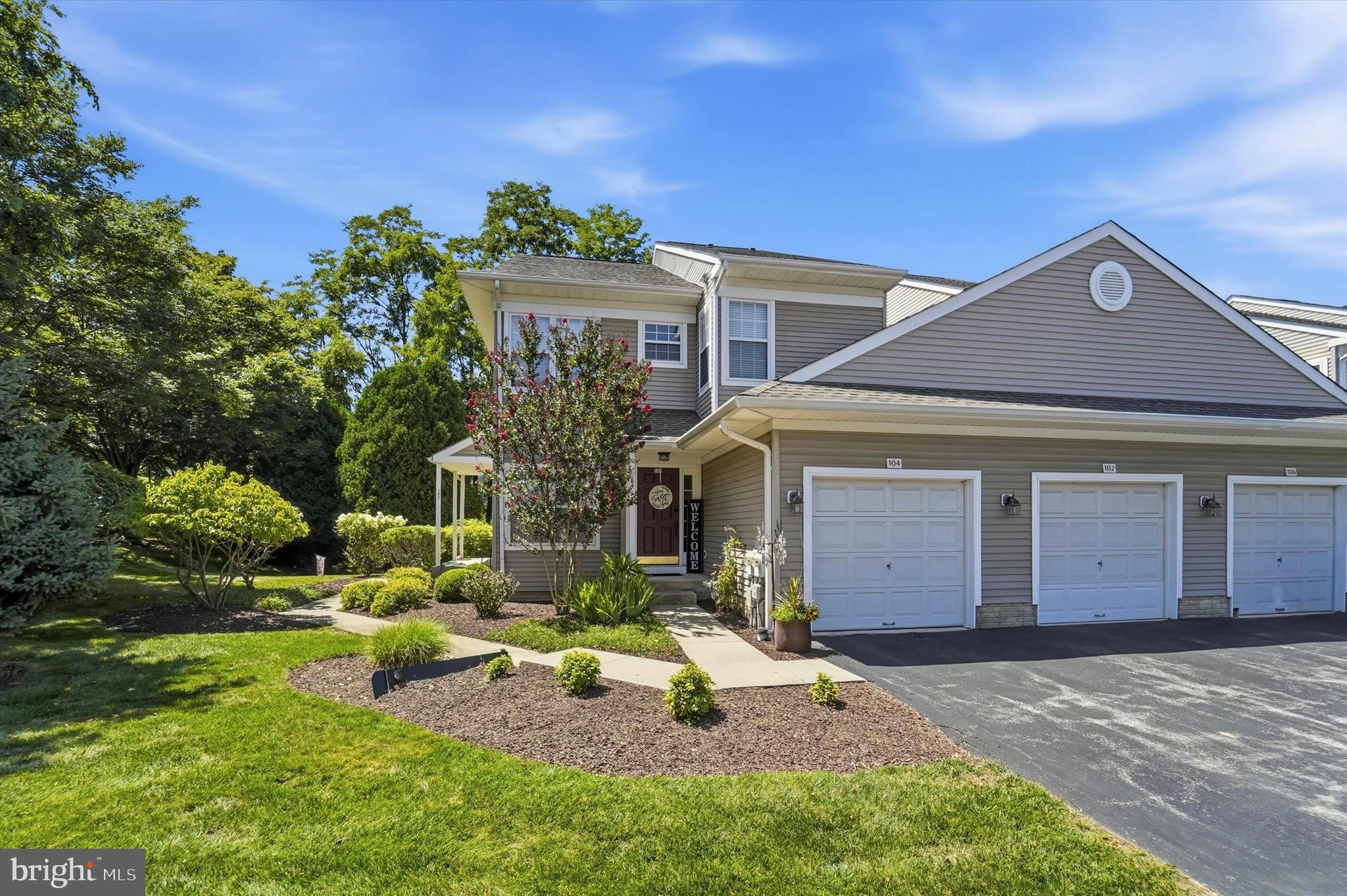 104 Jeffords Ct, Phoenixville, PA 19460