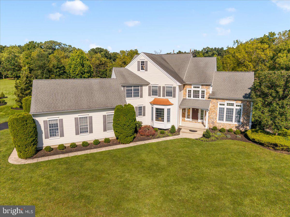 18 Sunflower Cir, Lumberton, NJ 08048