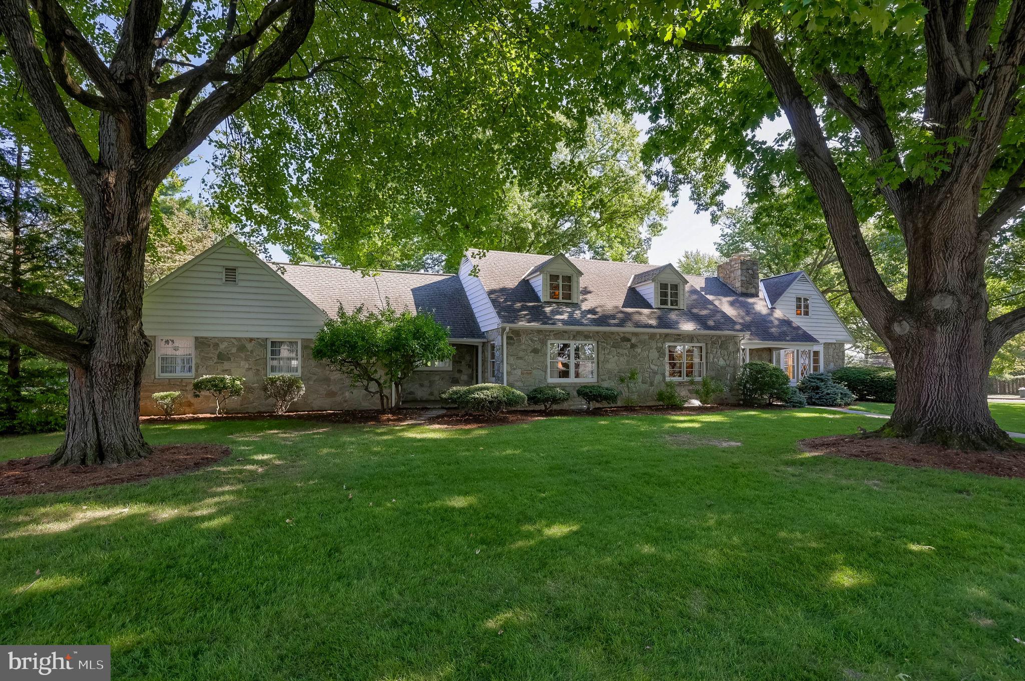 1105 Lincoln Heights Ave, Ephrata, PA 17522