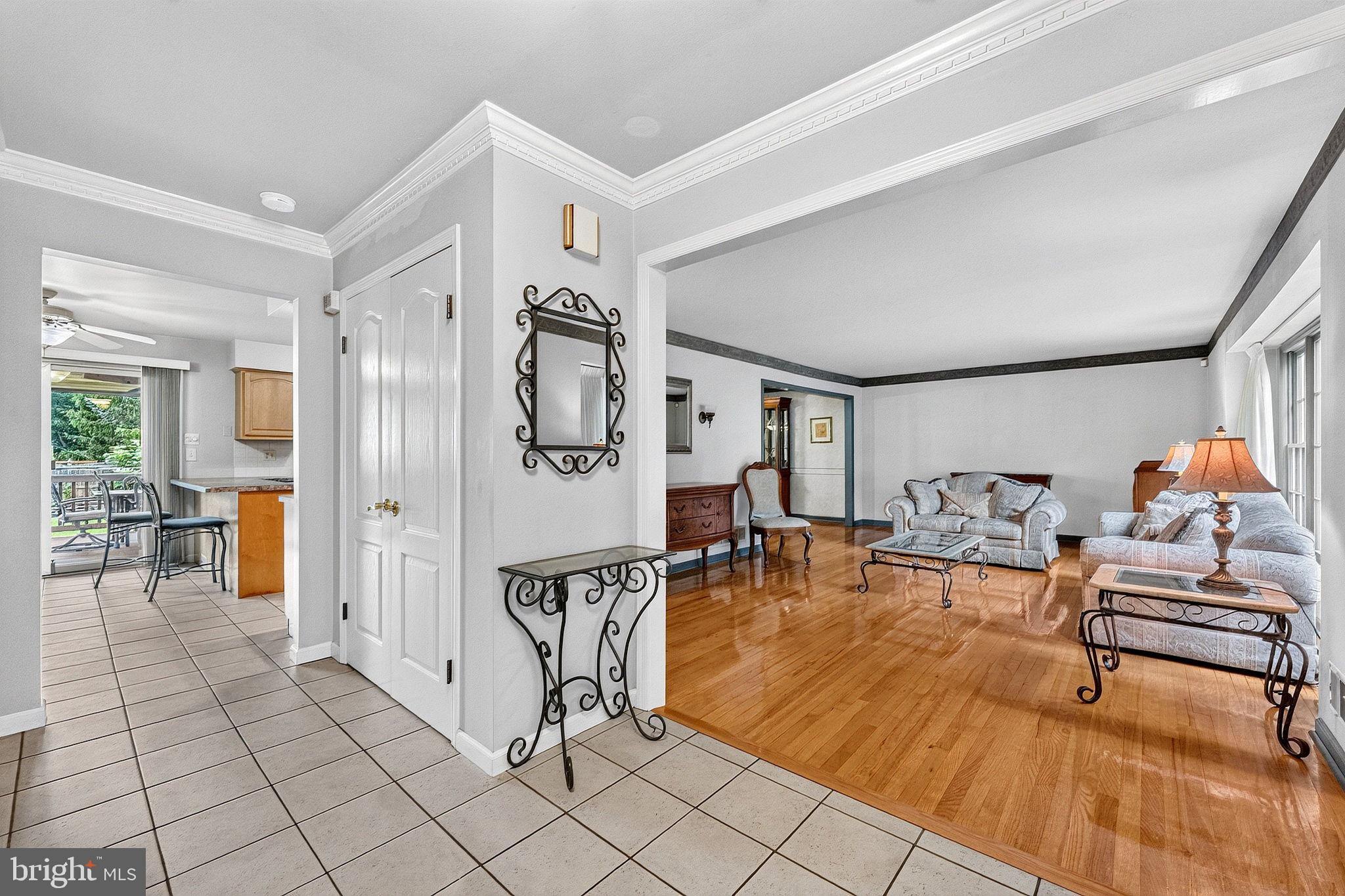 41 Wolfpack Rd, Hampton, NJ 08619 photo
