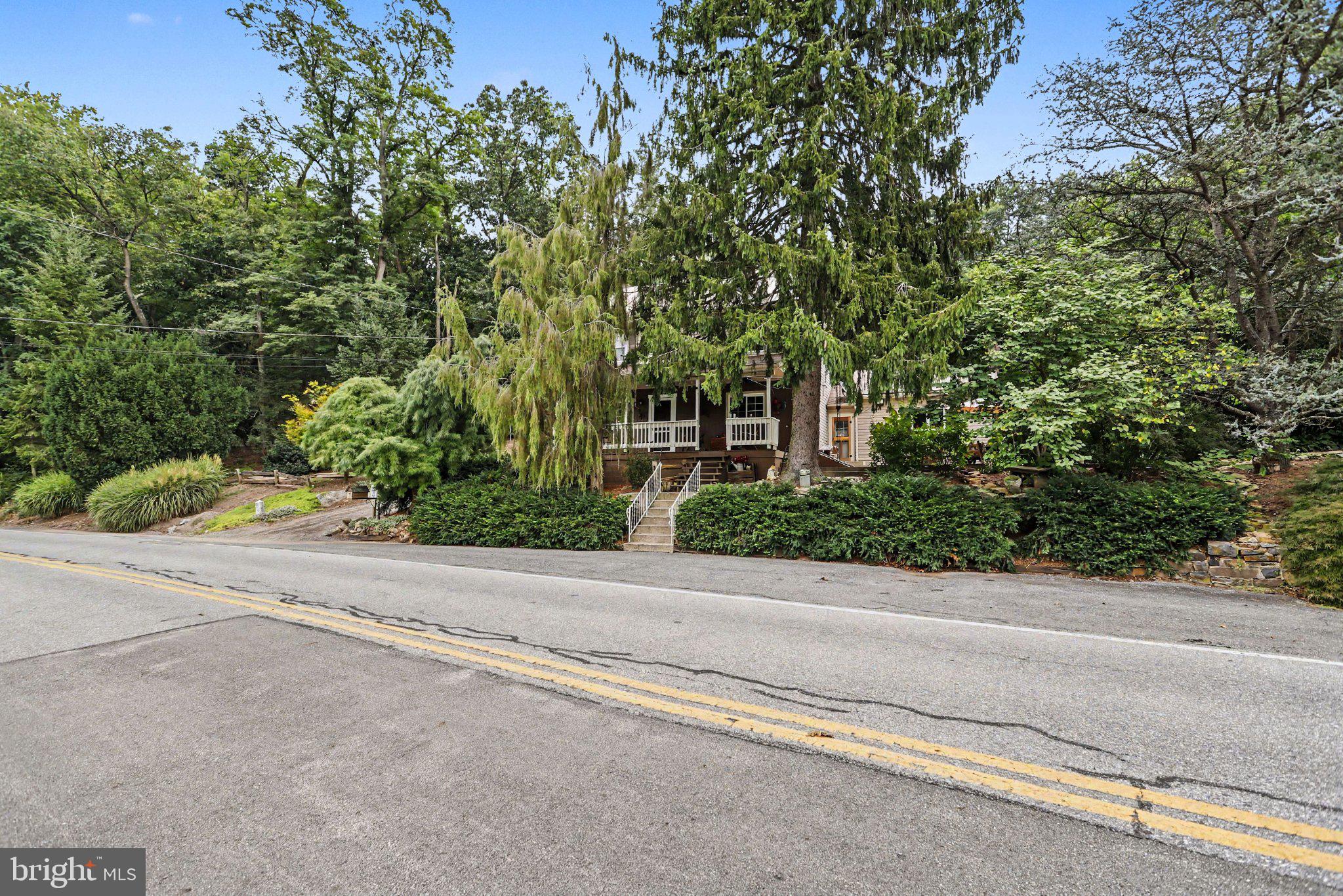 390 Miller Rd, Elizabethtown, PA 17022 photo