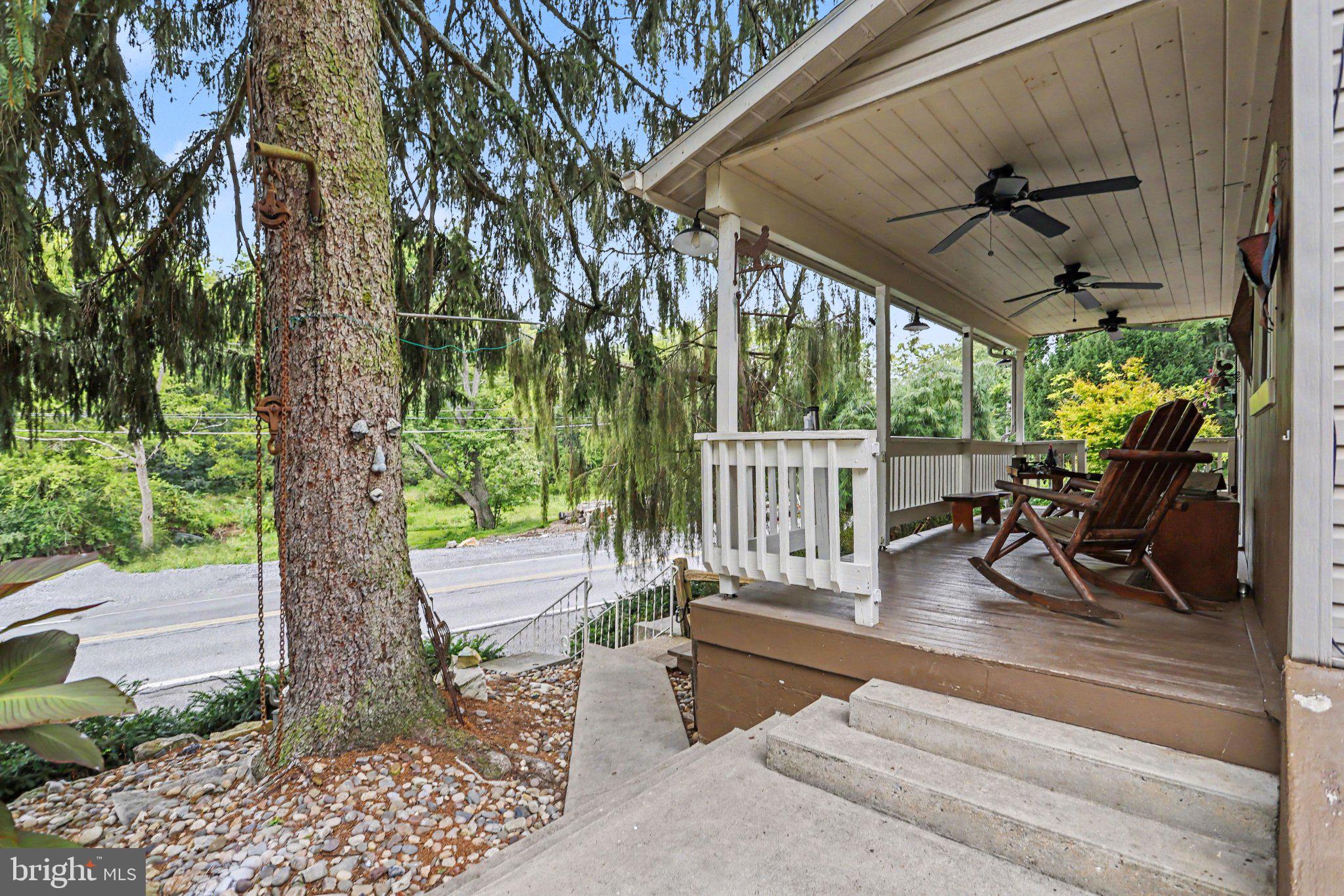 390 Miller Rd, Elizabethtown, PA 17022 photo