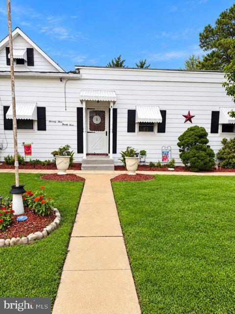 7423 Point Rd, Edgemere, MD 21219