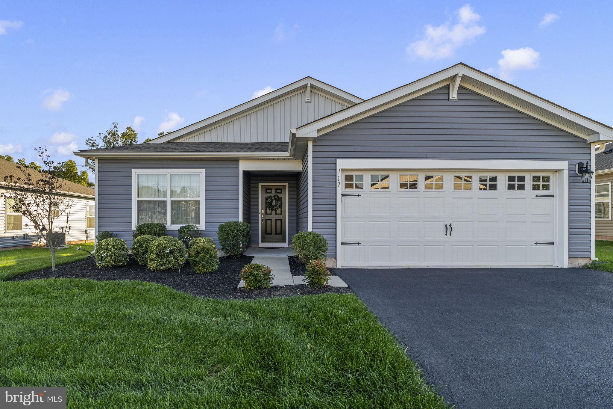 117 Lilly Dr, Pottstown, PA 19464