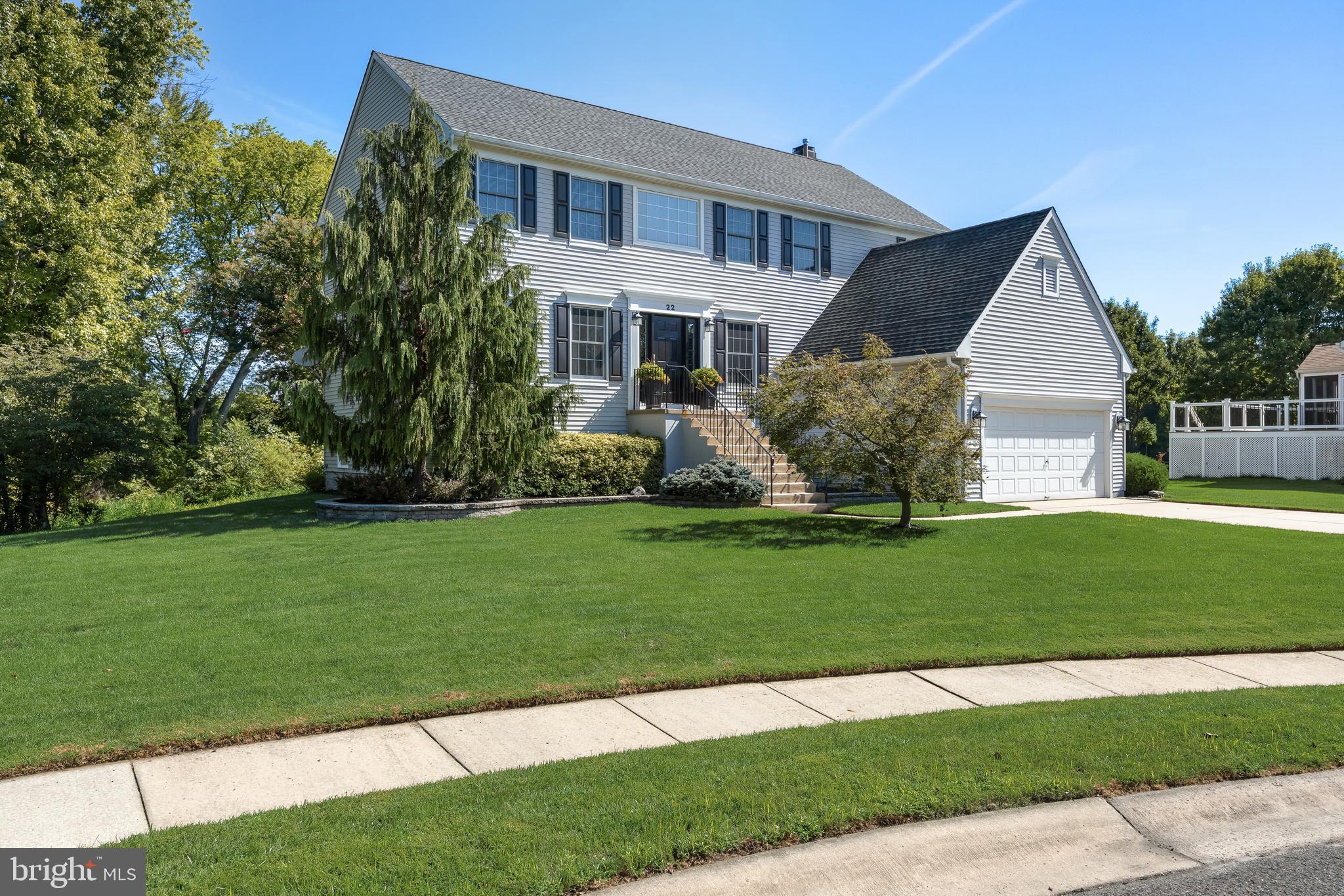 22 Andover Dr, Medford, NJ 08055