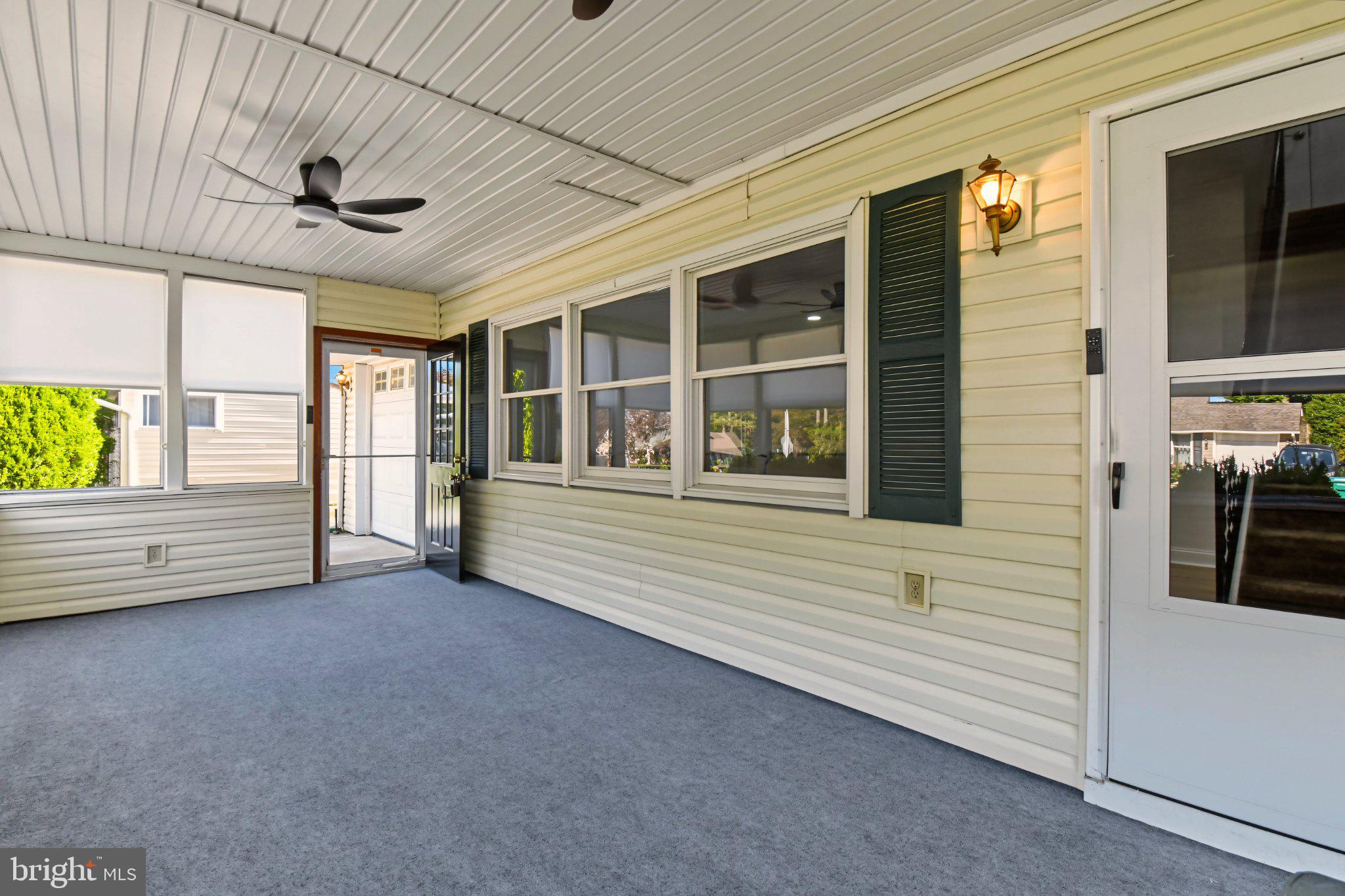138 Village Ln, Levittown, PA 19054 photo