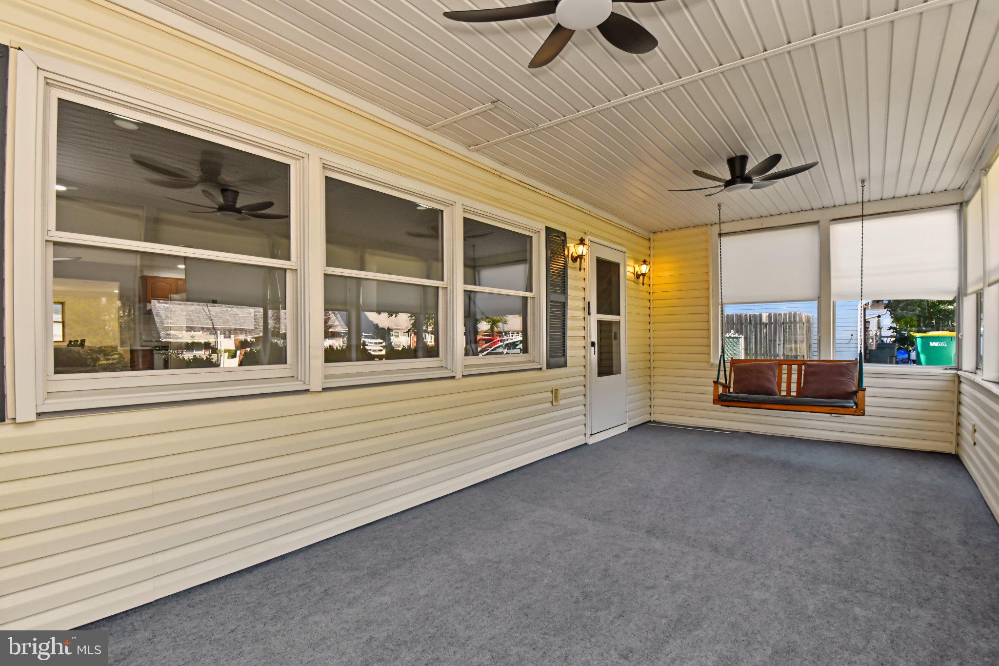138 Village Ln, Levittown, PA 19054 photo