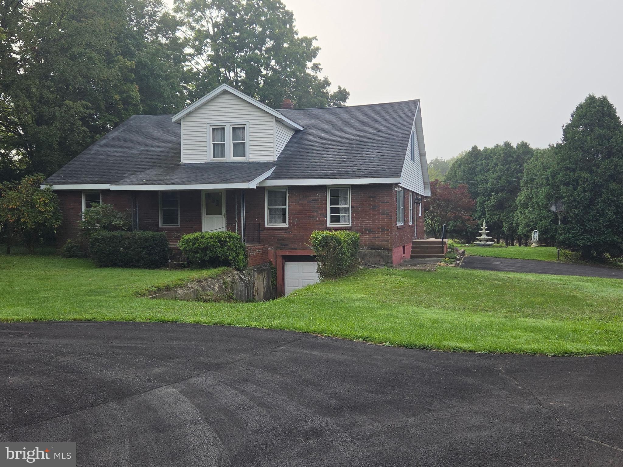 2115 Main St, Stroudsburg, PA 18360