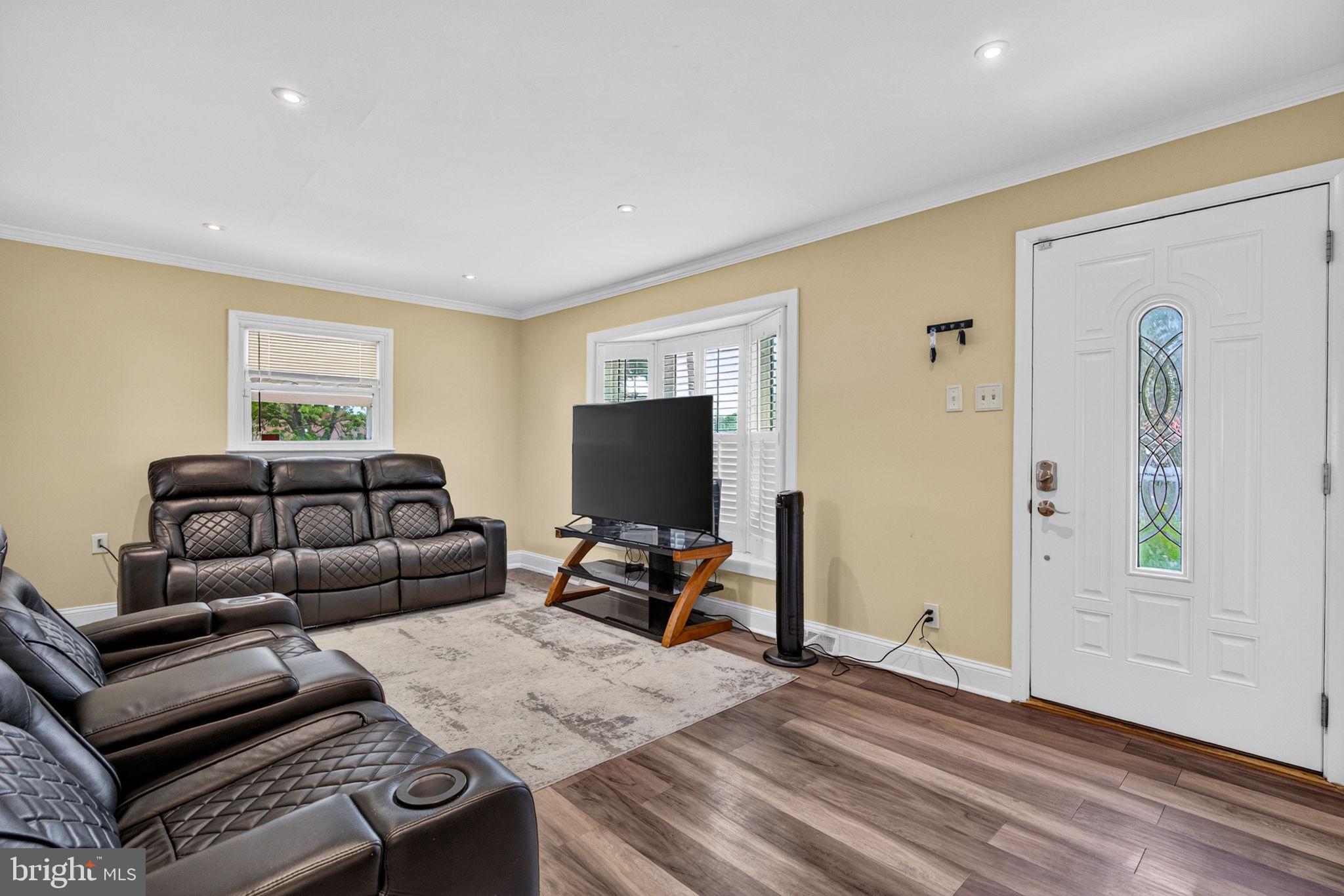 1 Walden Rd, Marlton, NJ 08053 photo