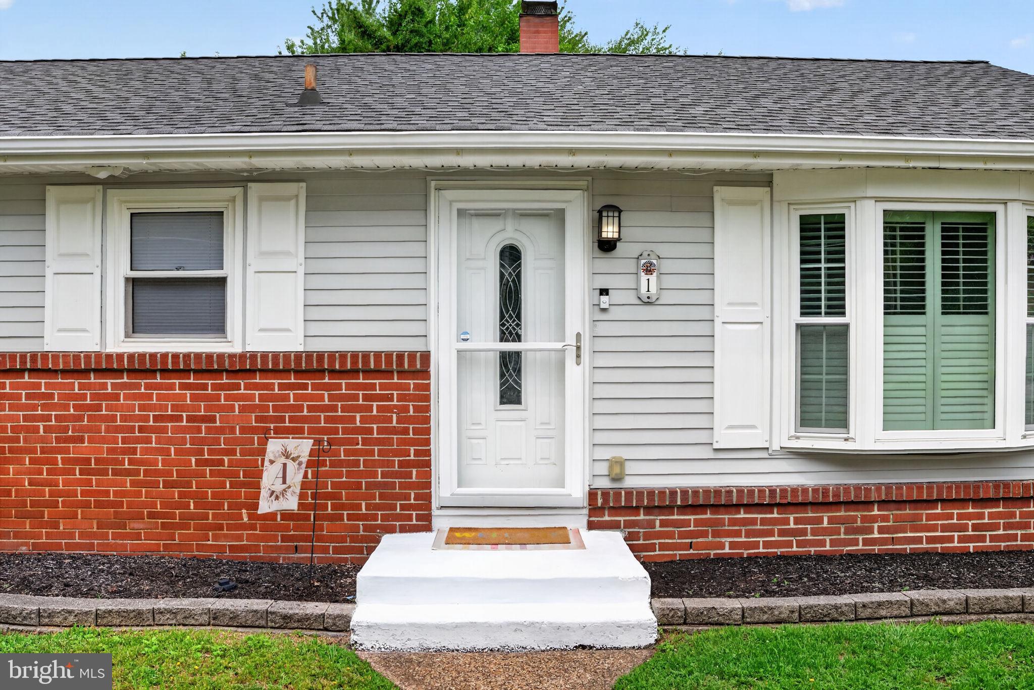 1 Walden Rd, Marlton, NJ 08053 photo