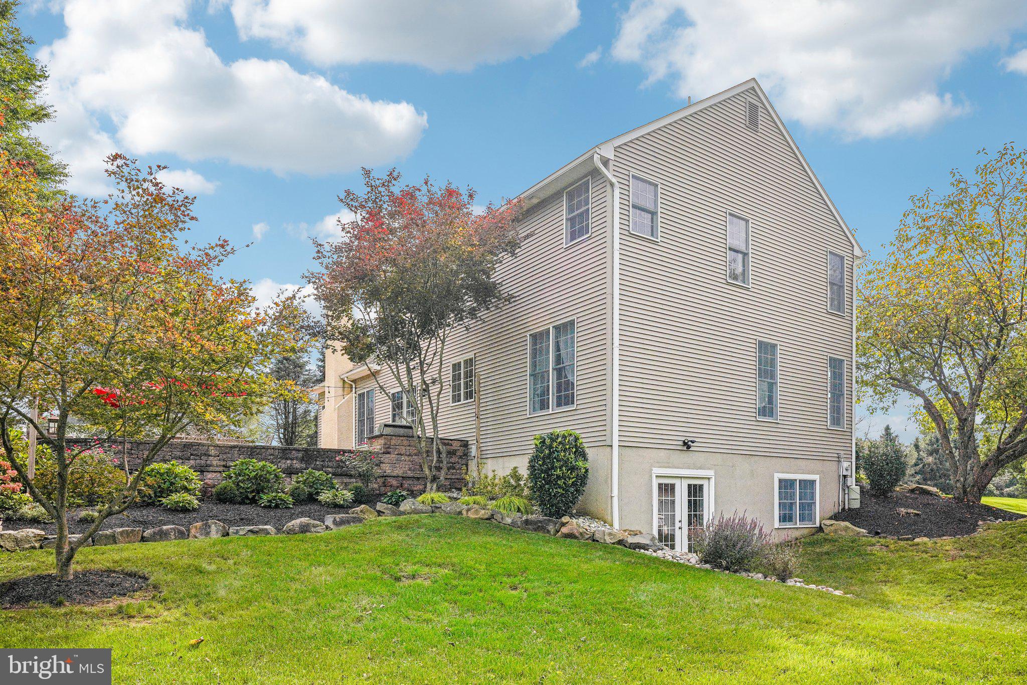 212 Aranglen Way, Downingtown, PA 19335 photo