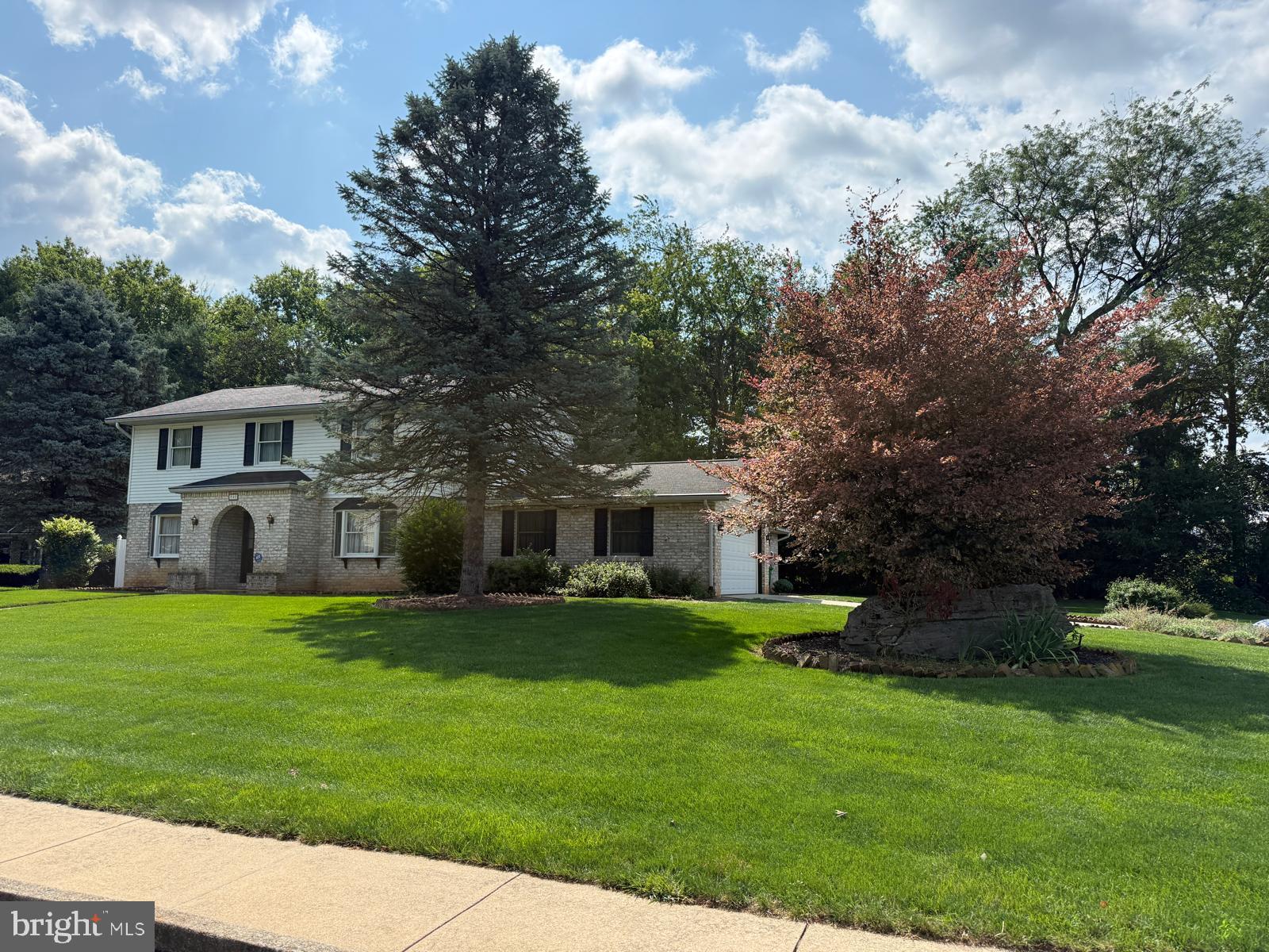 743 Sherwood Dr, Carlisle, PA 17013 photo