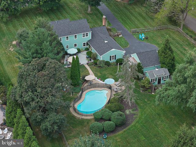 3889 Robin Rd, Furlong, PA 18925 photo