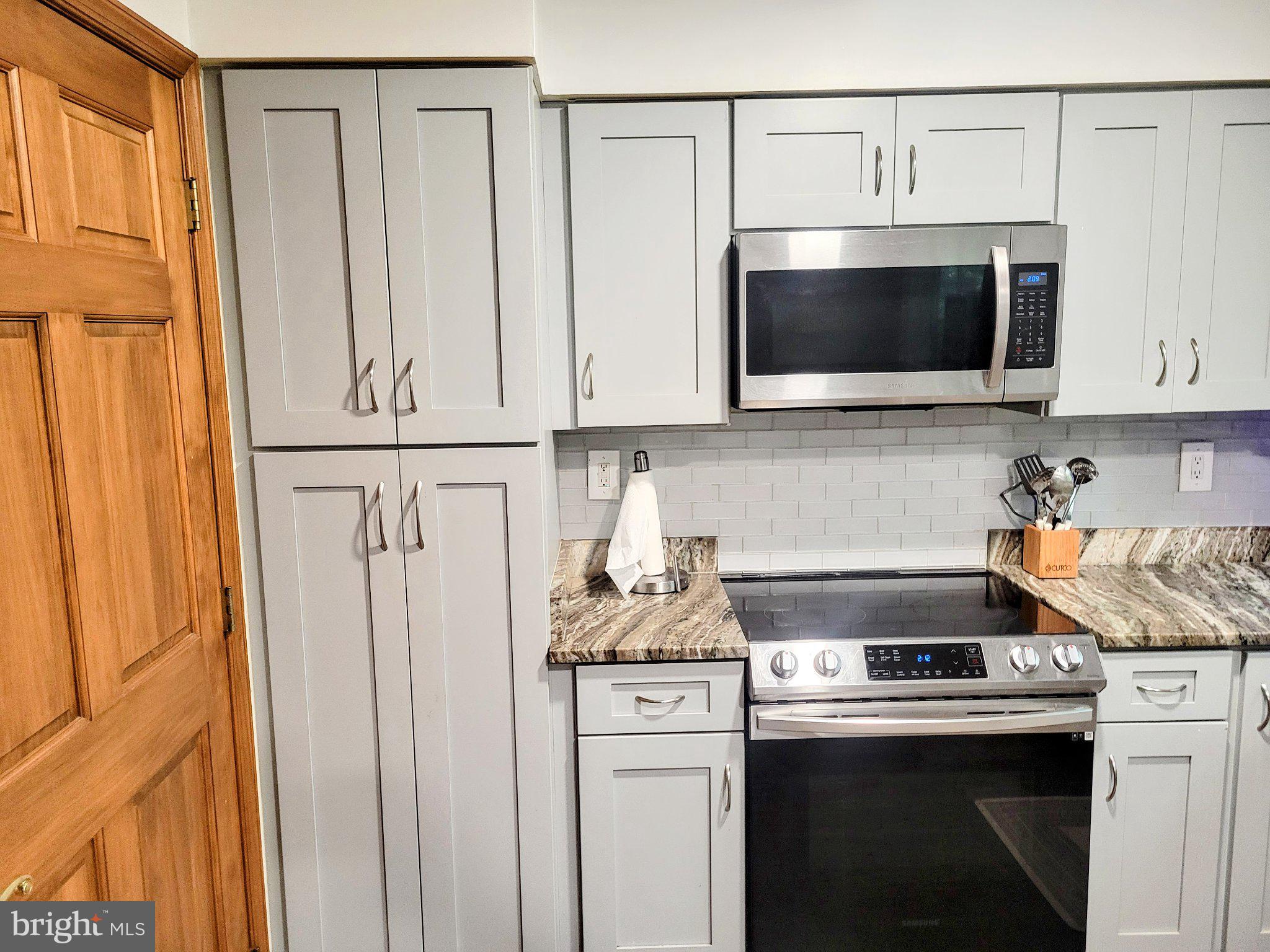 3869 Pine Cone Cir, Waldorf, MD 20602 photo
