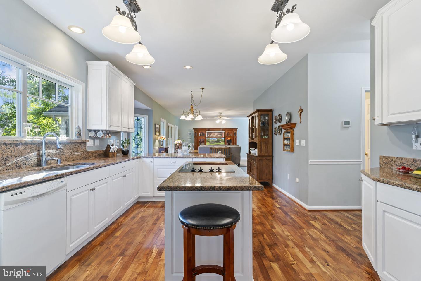 7975 Billingsley Rd, White Plains, MD 20695 photo