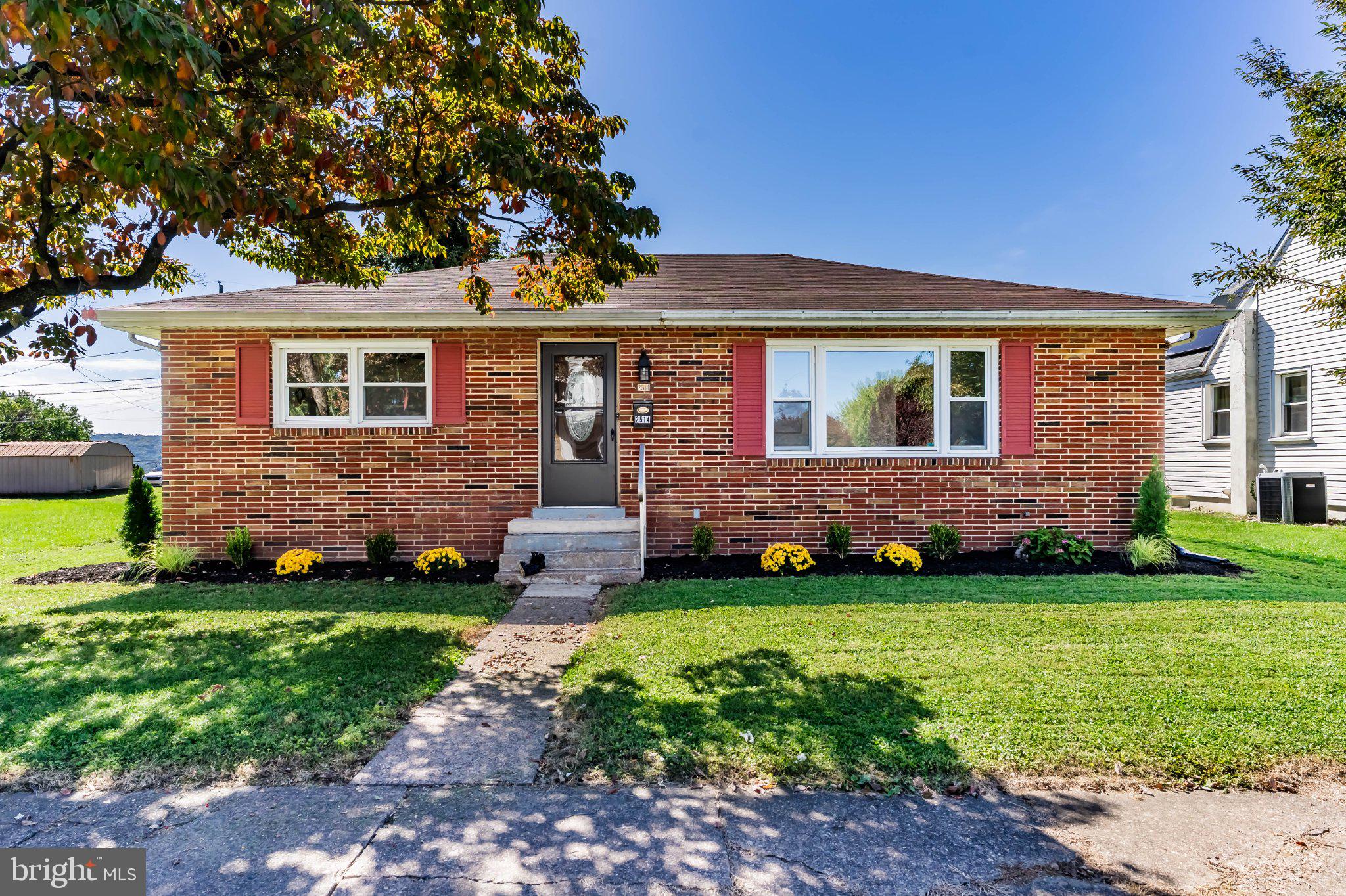 2514 3rd St, Steelton, PA 17113