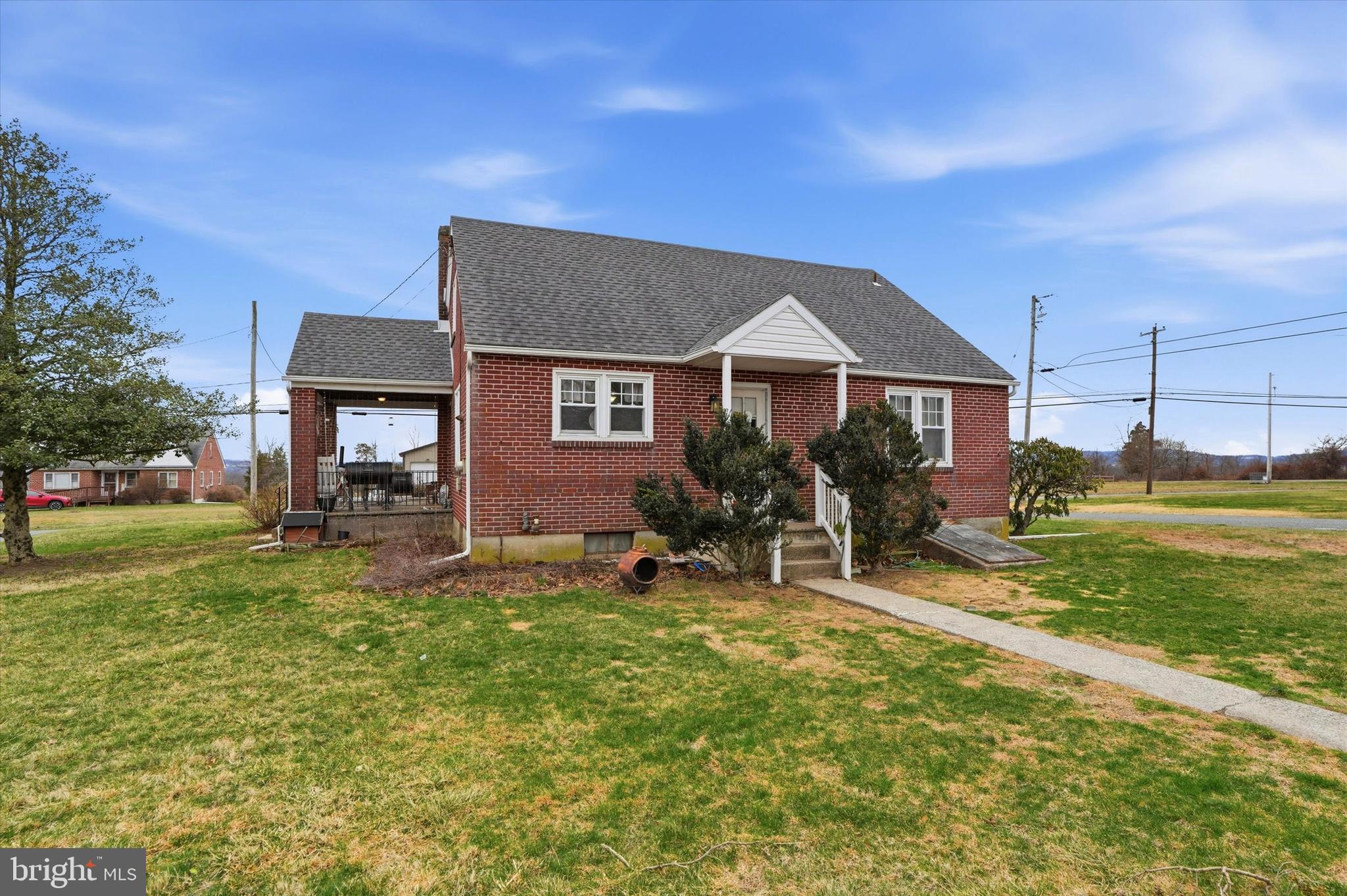 1937 Hoffmansville Rd, Frederick, PA 19435 photo