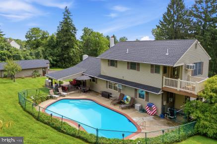 1030 Davis Grove Rd, Ambler, PA 19002 photo