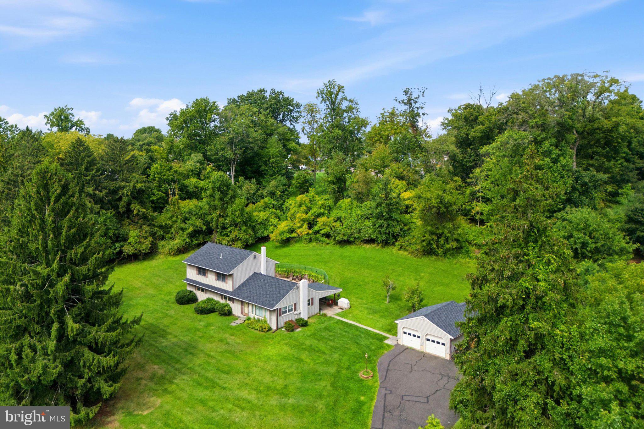 1030 Davis Grove Rd, Ambler, PA 19002 photo
