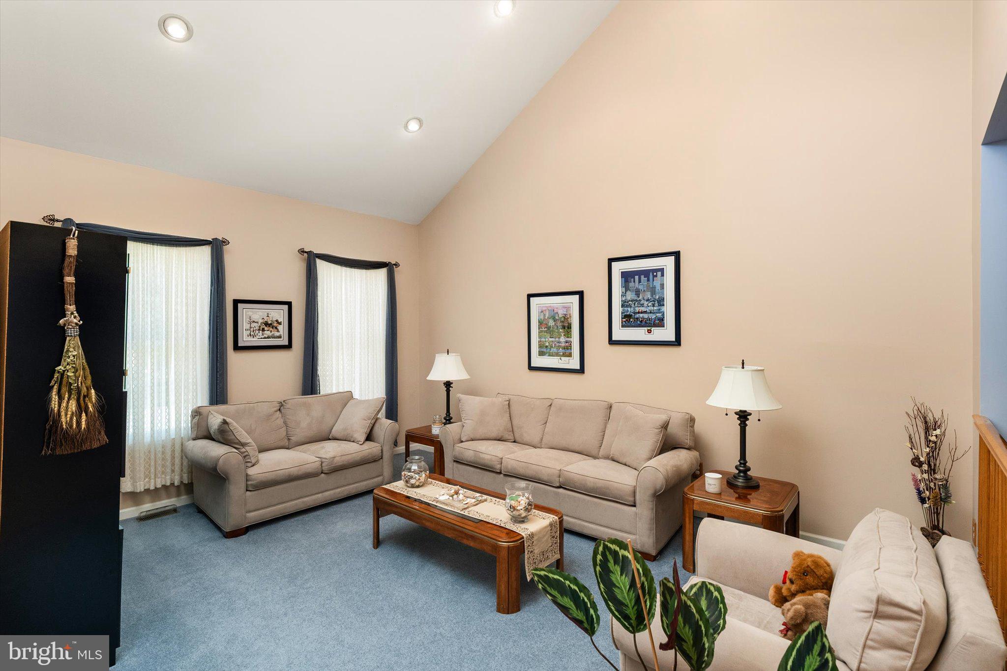 4 Bay Hill Ct, Westampton, NJ 08060 photo