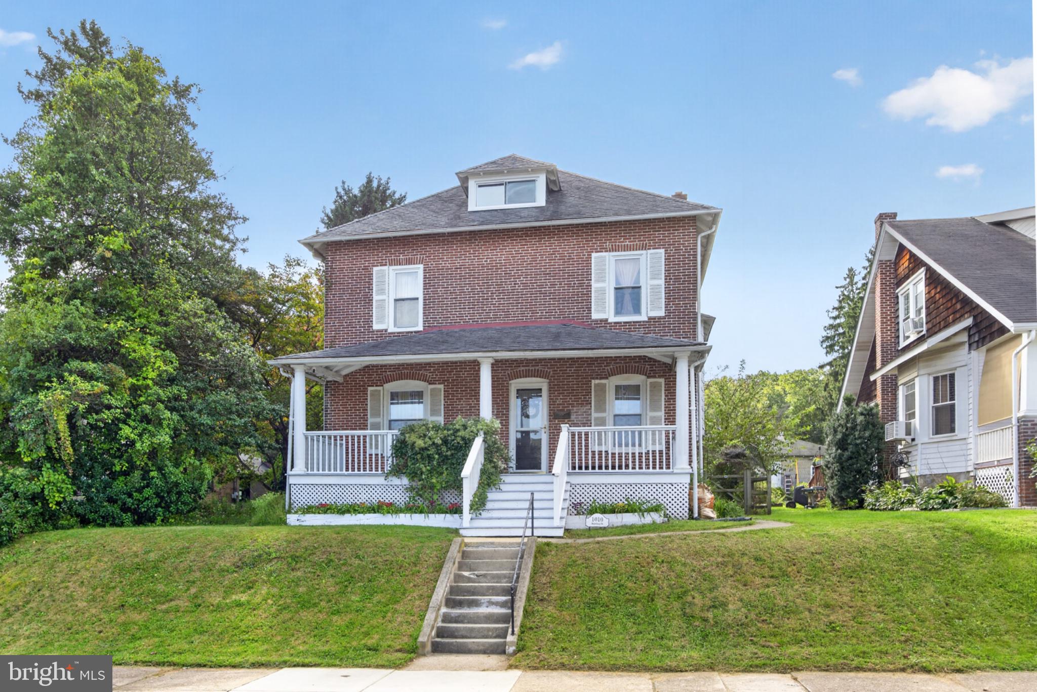 1010 Stirling St, Coatesville, PA 19320