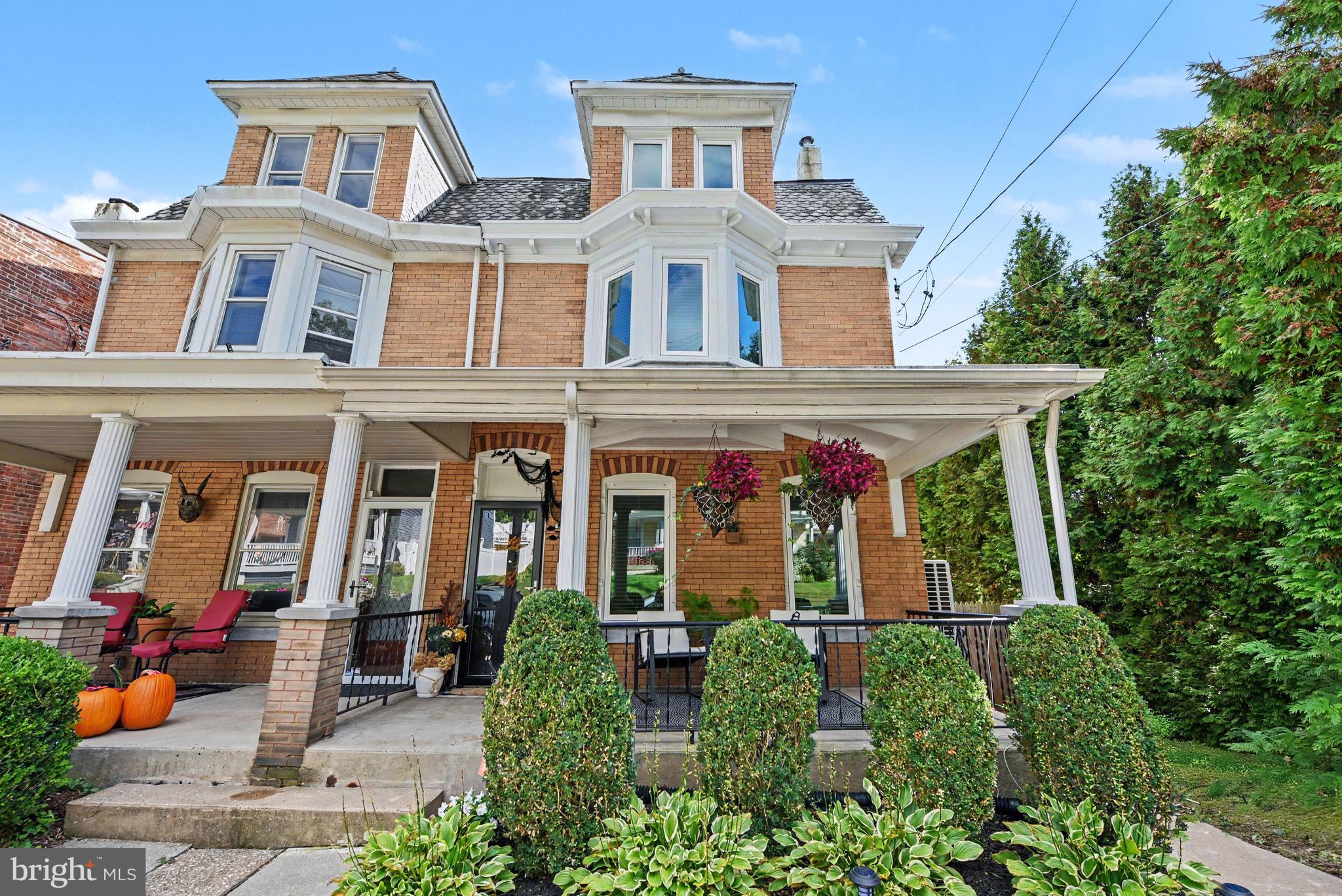 635 Ford St, Conshohocken, PA 19428 photo