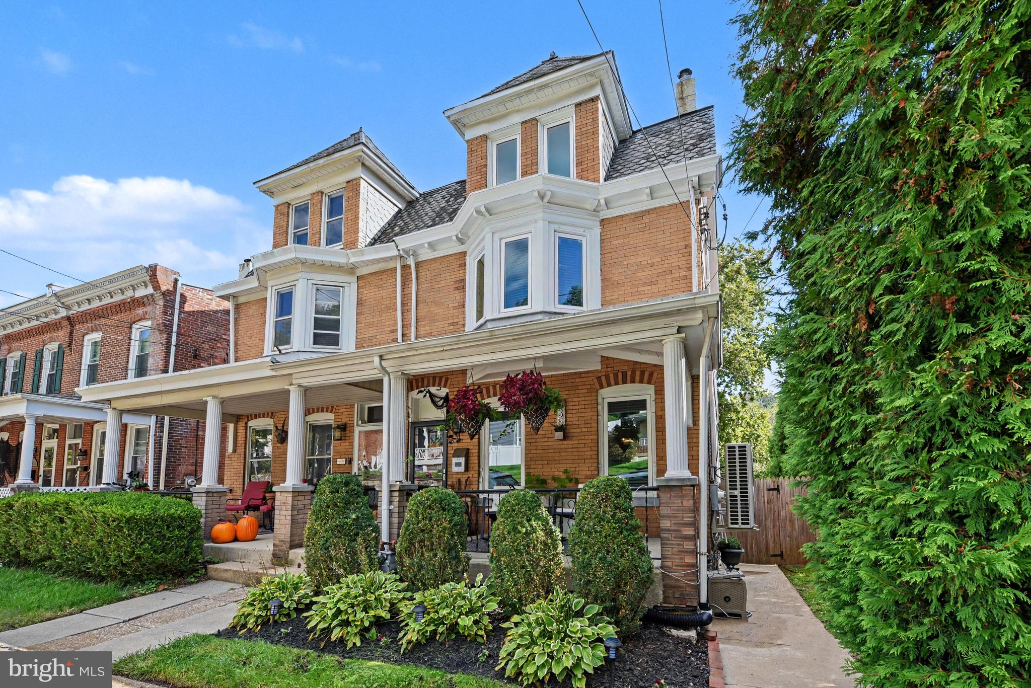 635 Ford St, Conshohocken, PA 19428