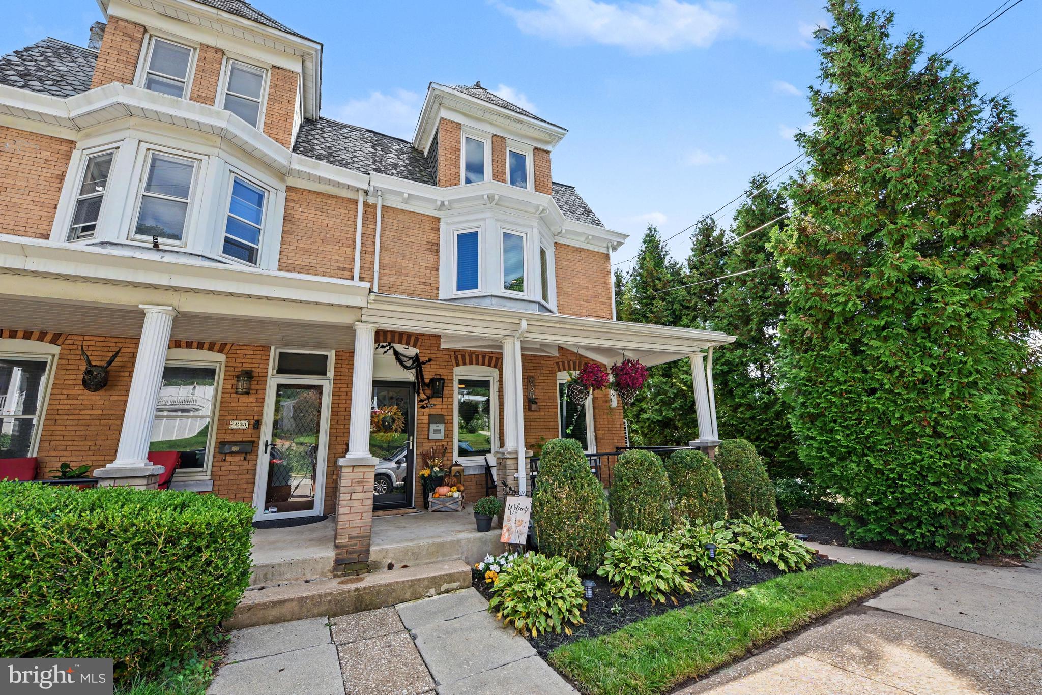 635 Ford St, Conshohocken, PA 19428 photo