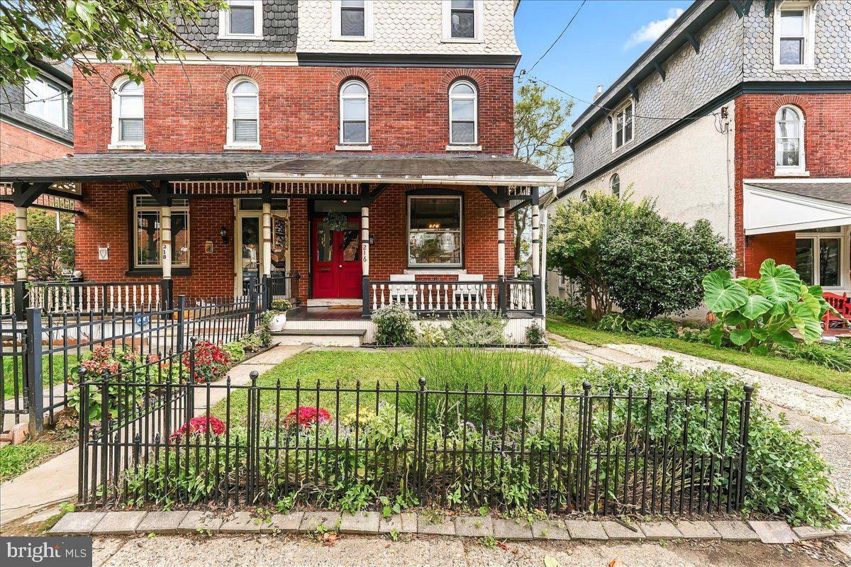 216 Sumac St, Philadelphia, PA 19128 photo