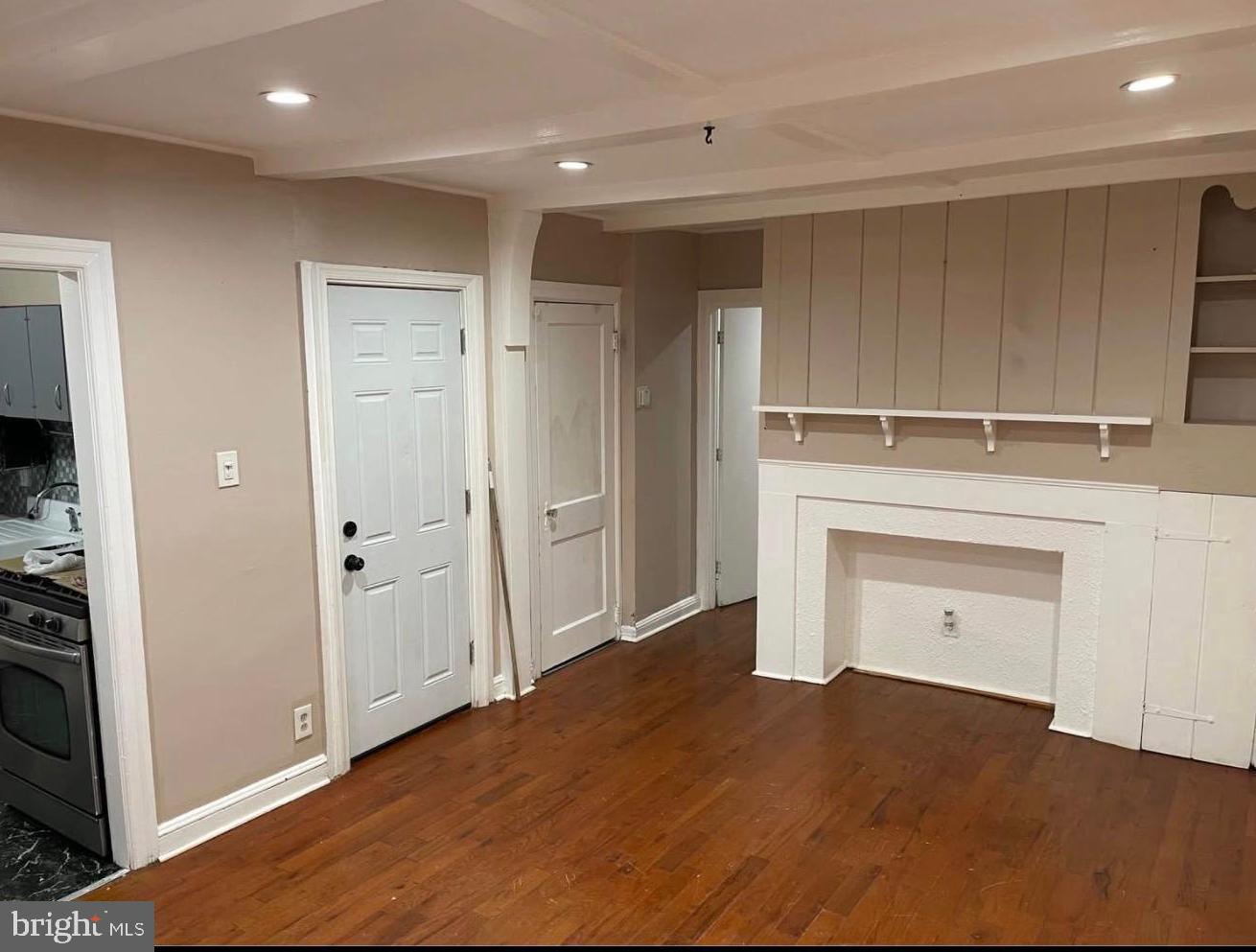 3945 Claridge St, Philadelphia, PA 19124