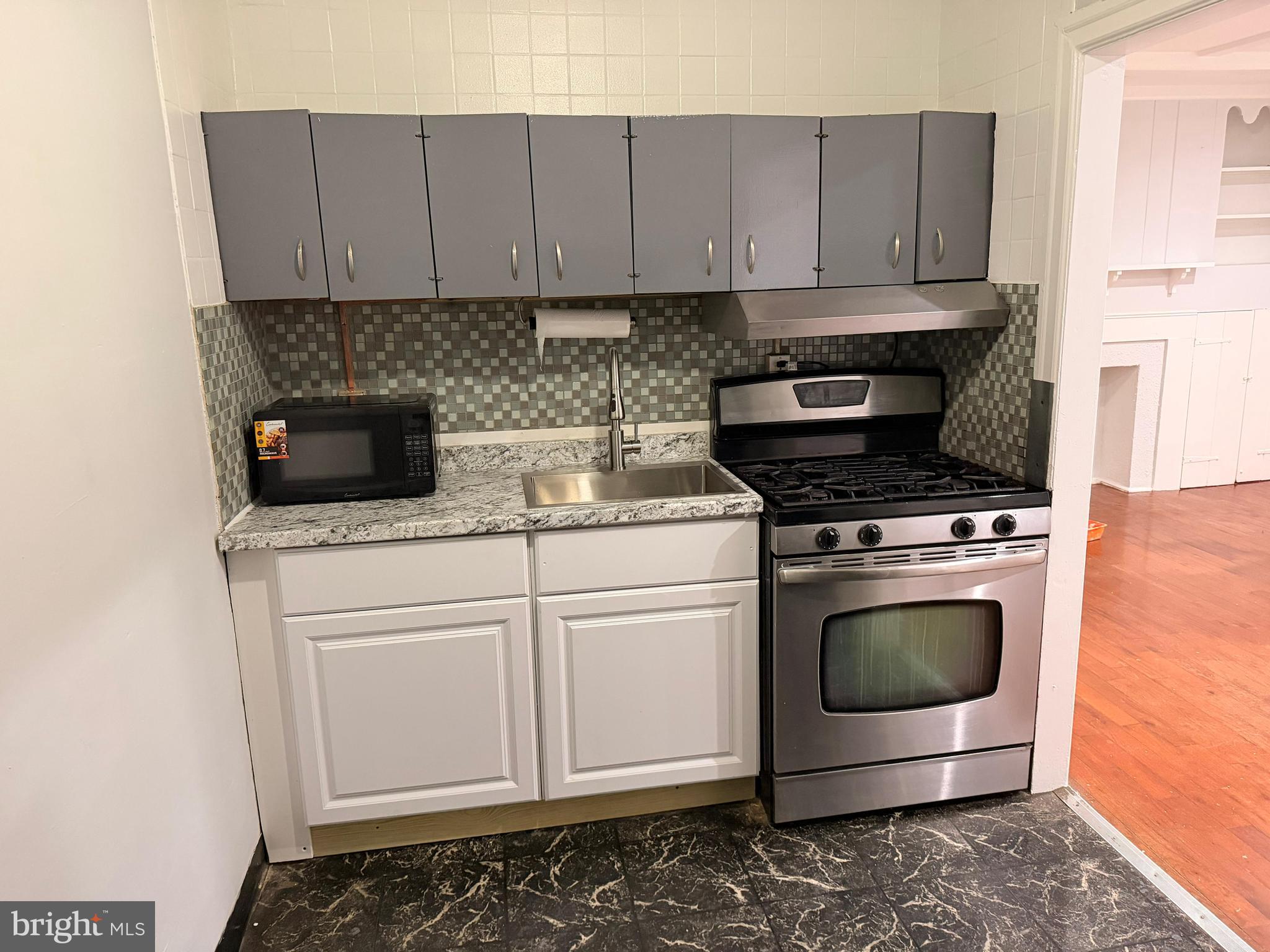 3945 Claridge St, Philadelphia, PA 19124 photo