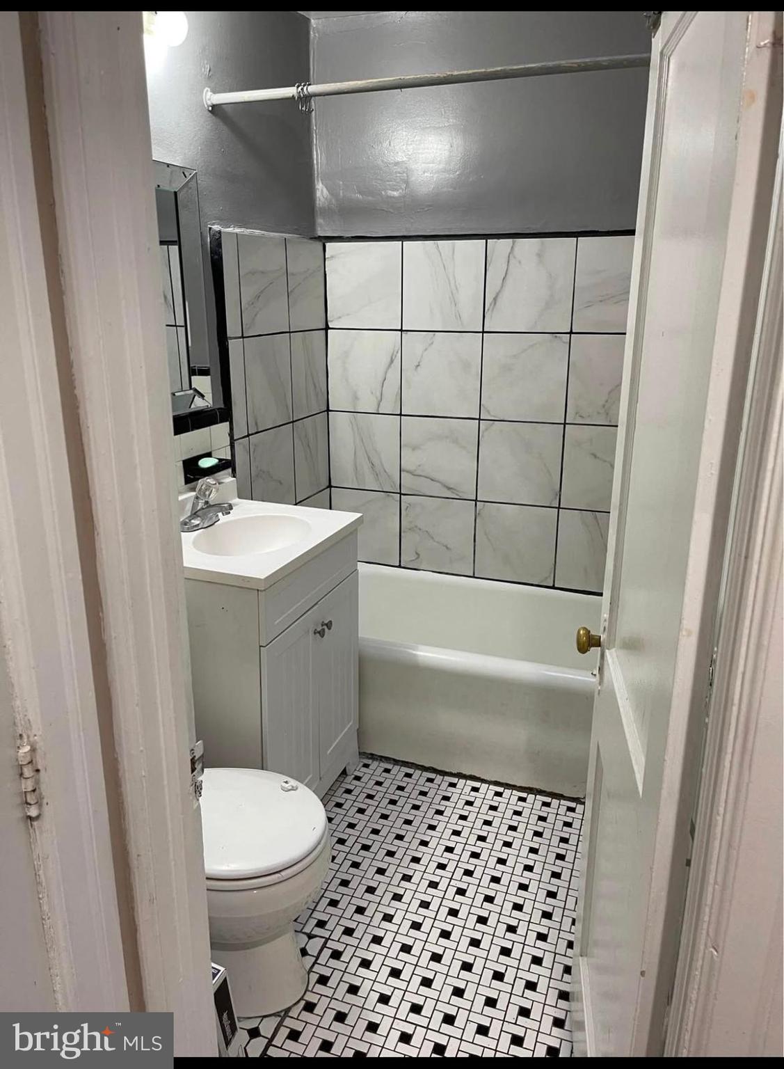 3945 Claridge St, Philadelphia, PA 19124 photo