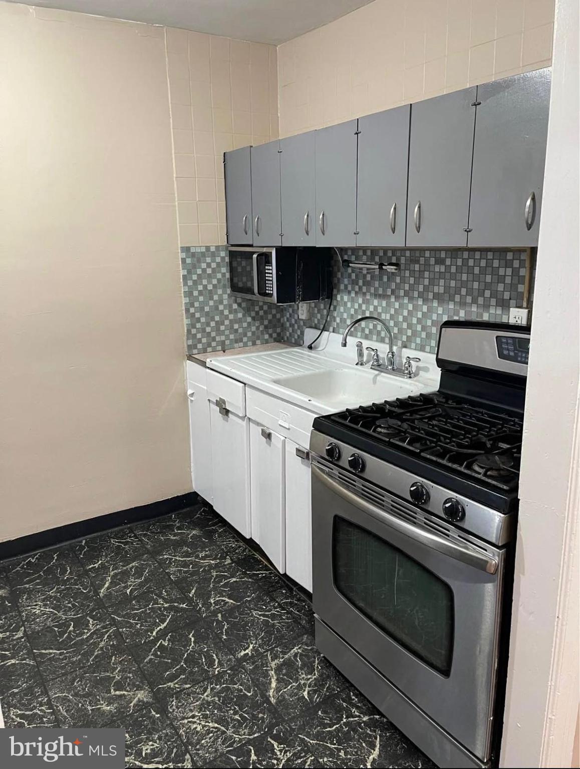 3945 Claridge St, Philadelphia, PA 19124 photo