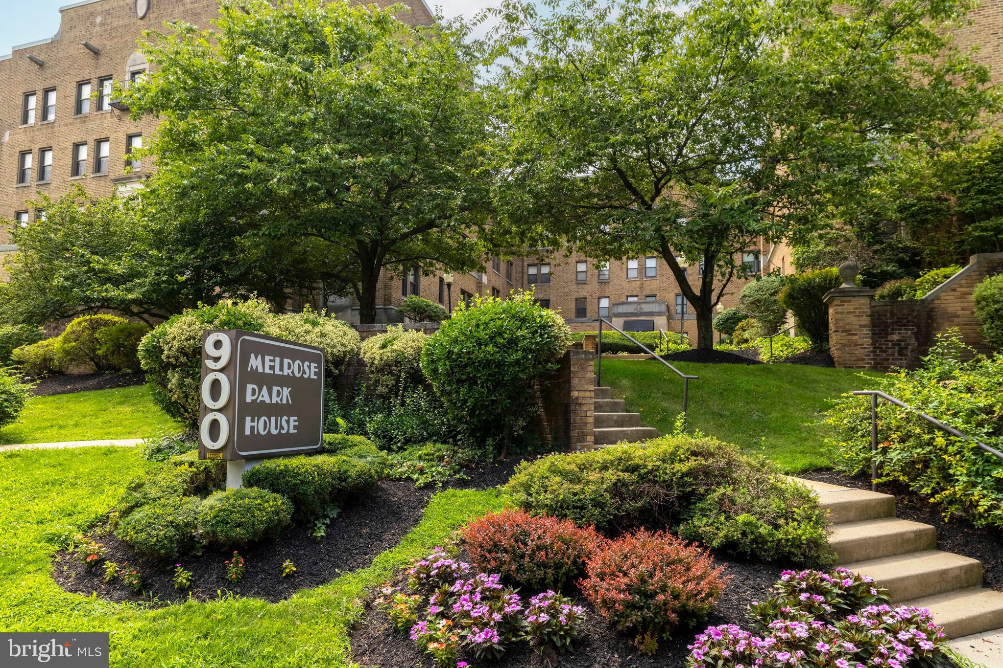 900 Valley Rd, Elkins Park, PA 19027