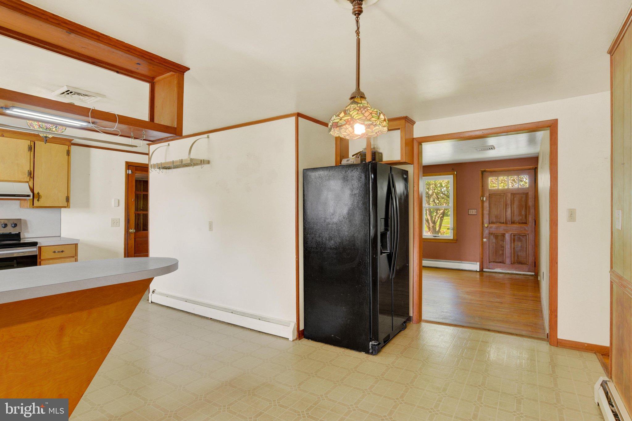 493 Criswell Dr, Boiling Springs, PA 17007 photo