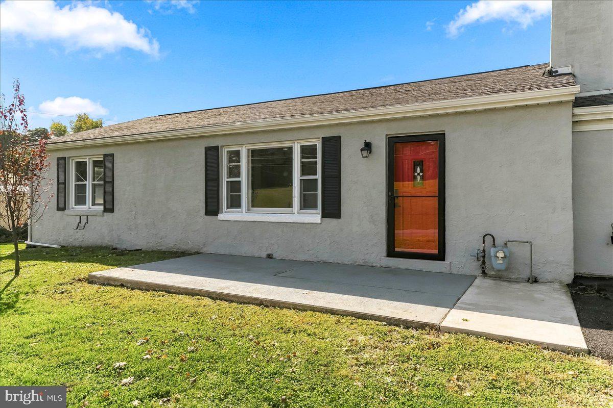 830 W Kings Hwy, Coatesville, PA 19320 photo
