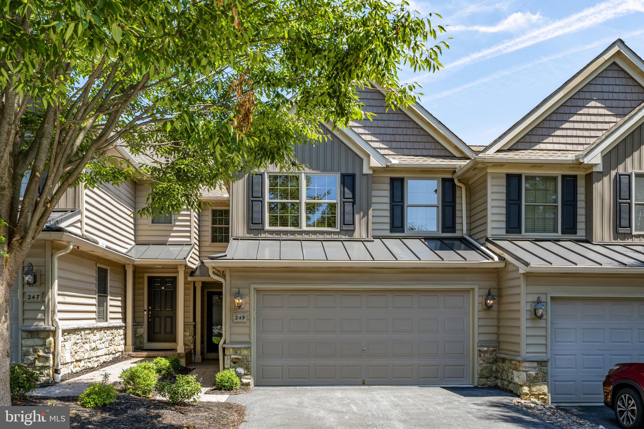 249 Fieldcrest Ln, Ephrata, PA 17522 photo