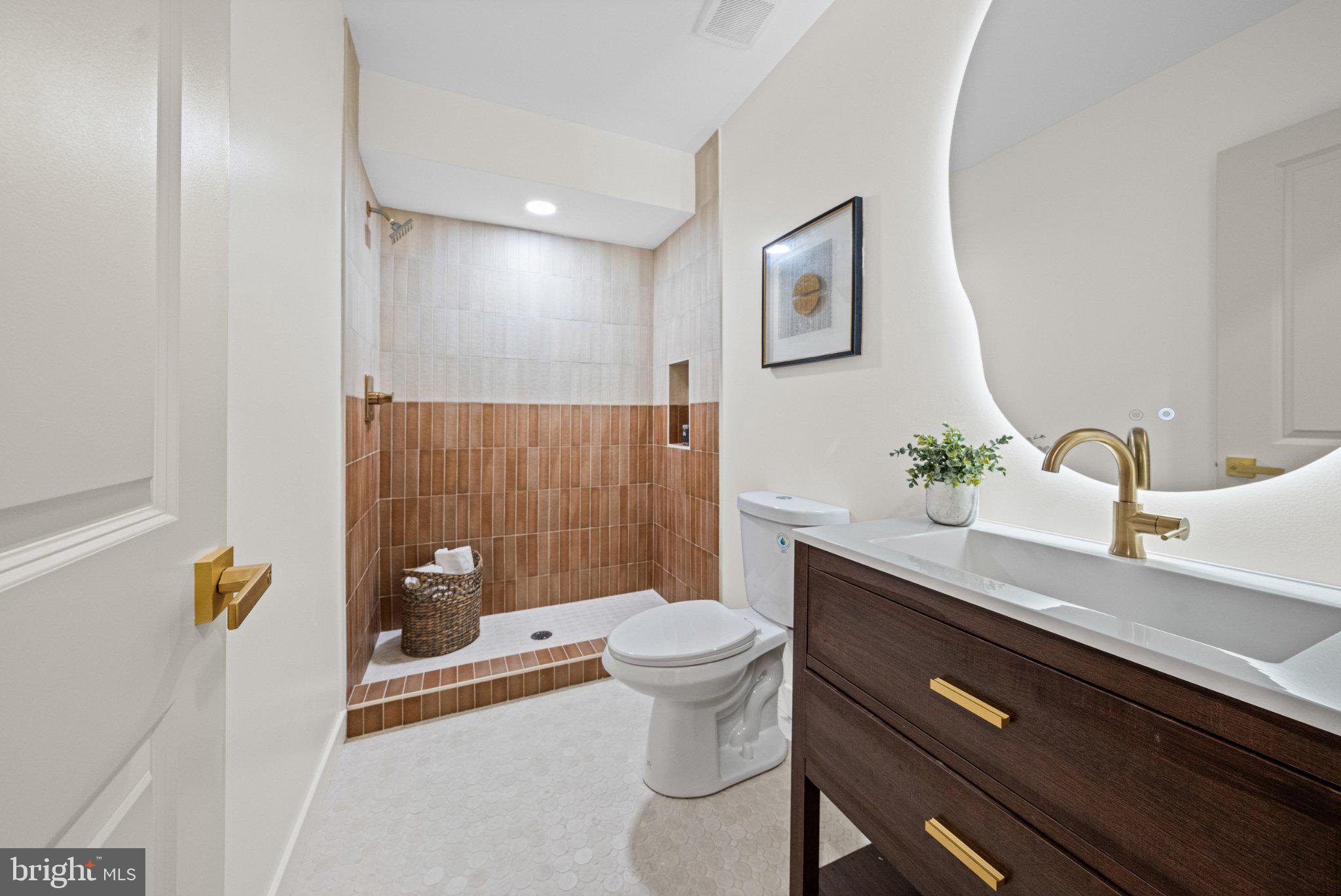 1803 N Milton Ave, Baltimore, MD 21213 photo