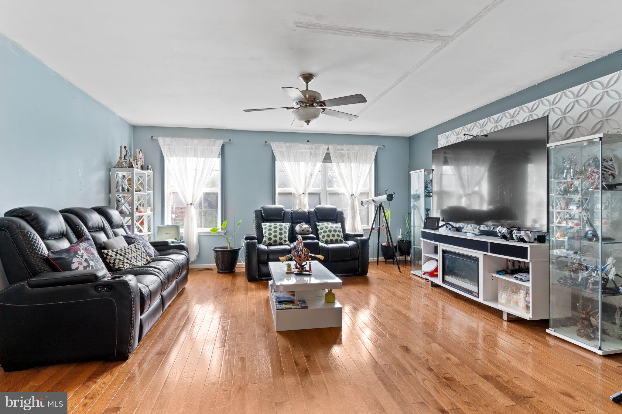 424 Mercury, Mechanicsburg, PA 17050 photo
