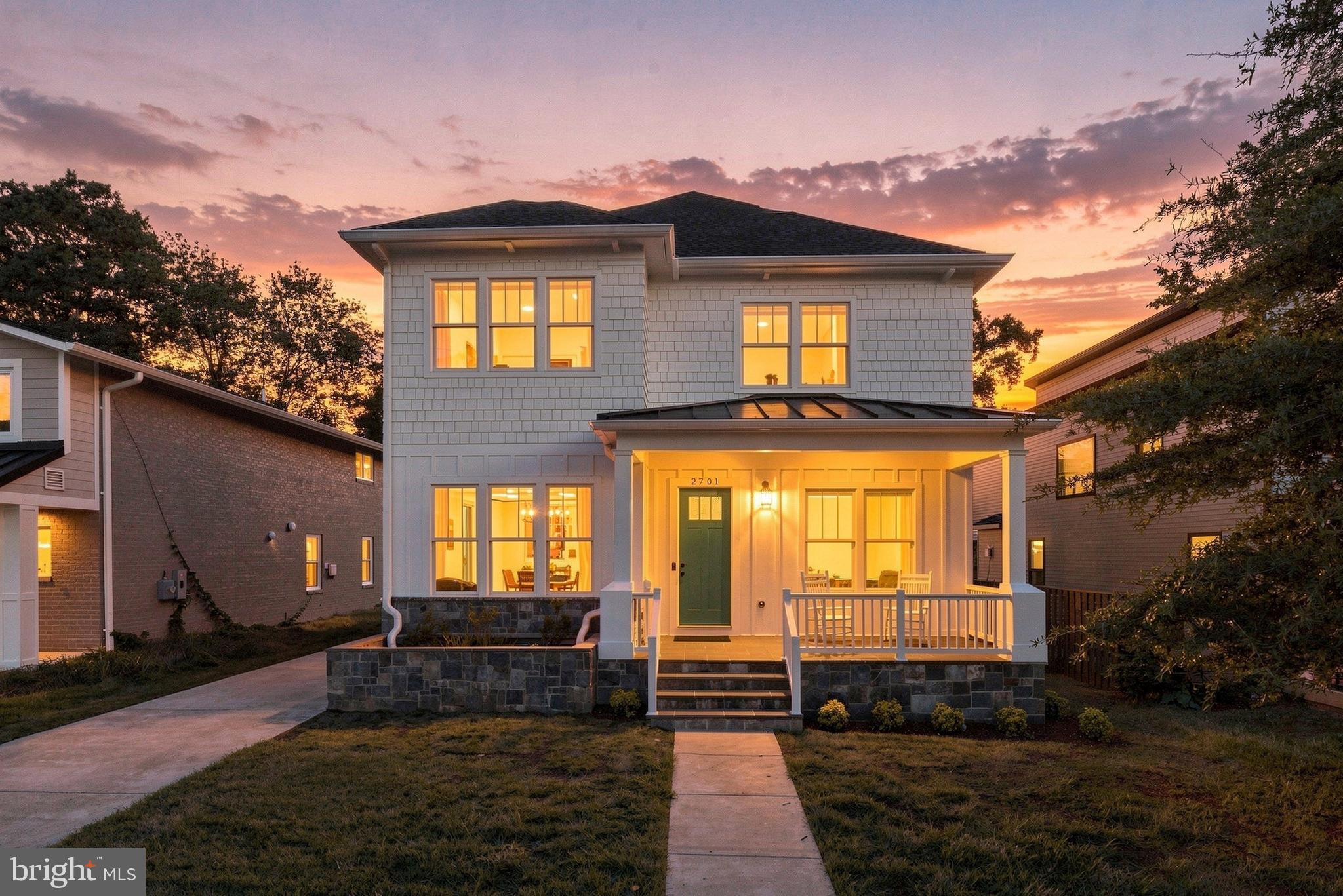 2701 12th St, Arlington, VA 22204
