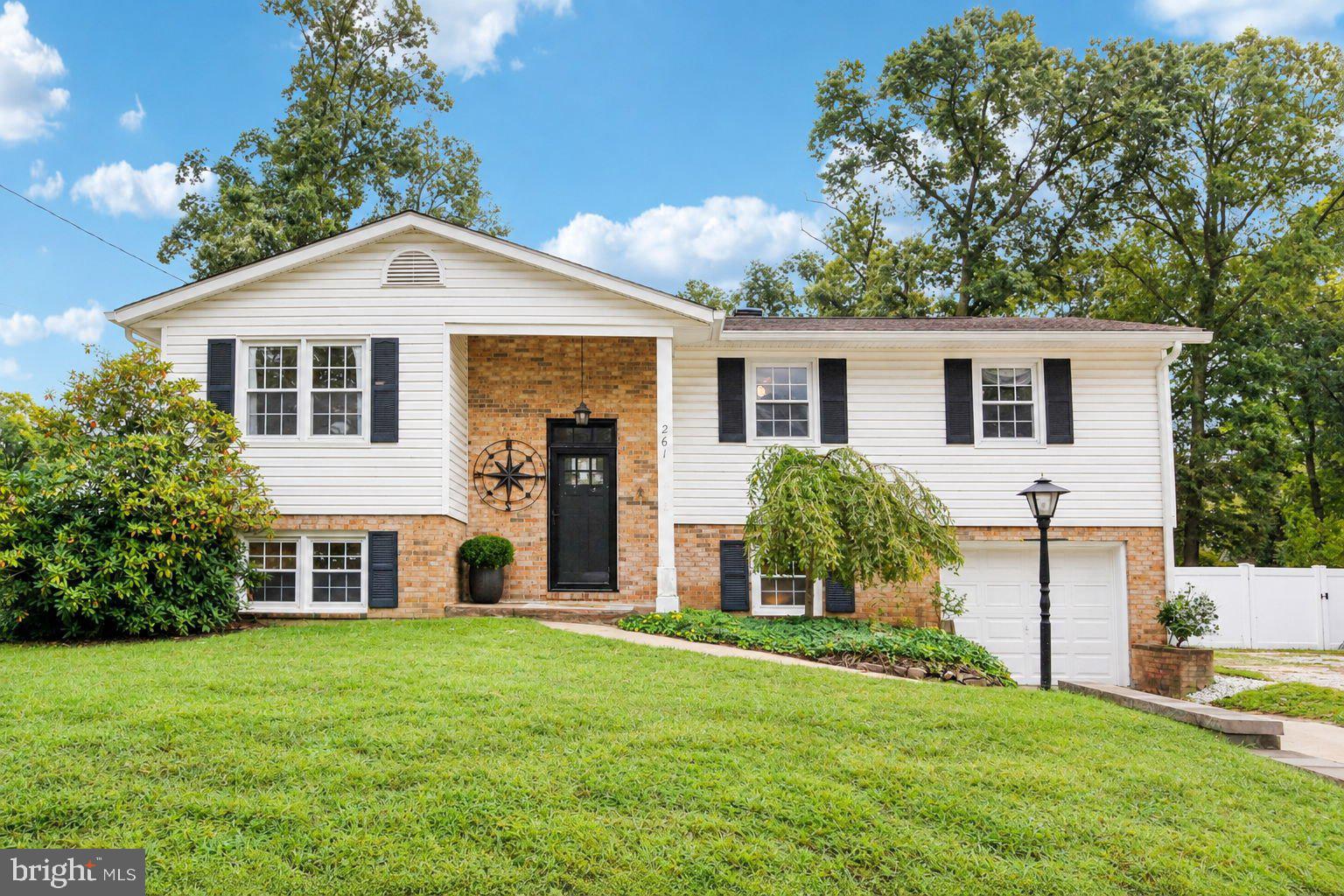 261 Magothy Bridge Rd, Pasadena, MD 21122 photo