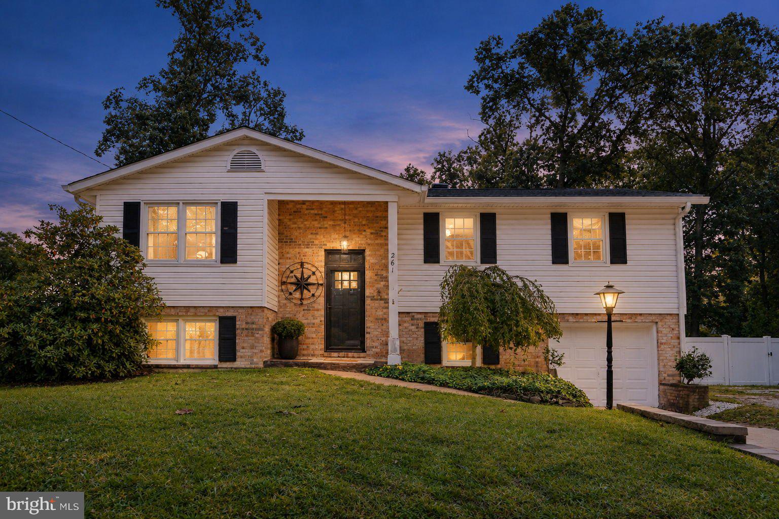 261 Magothy Bridge Rd, Pasadena, MD 21122