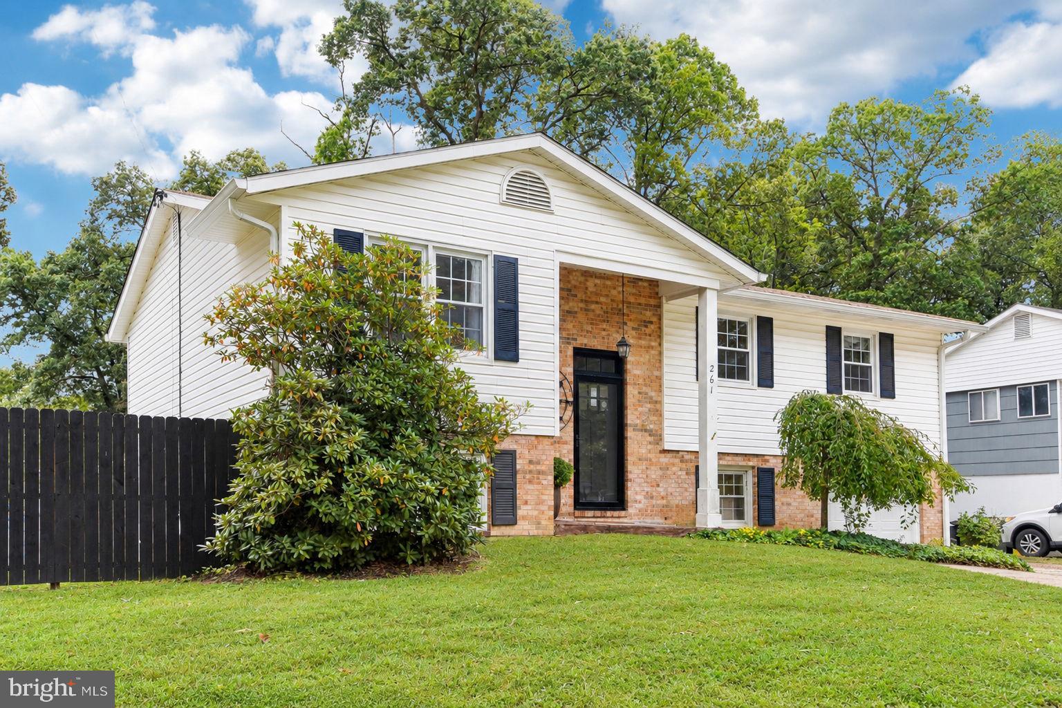 261 Magothy Bridge Rd, Pasadena, MD 21122 photo