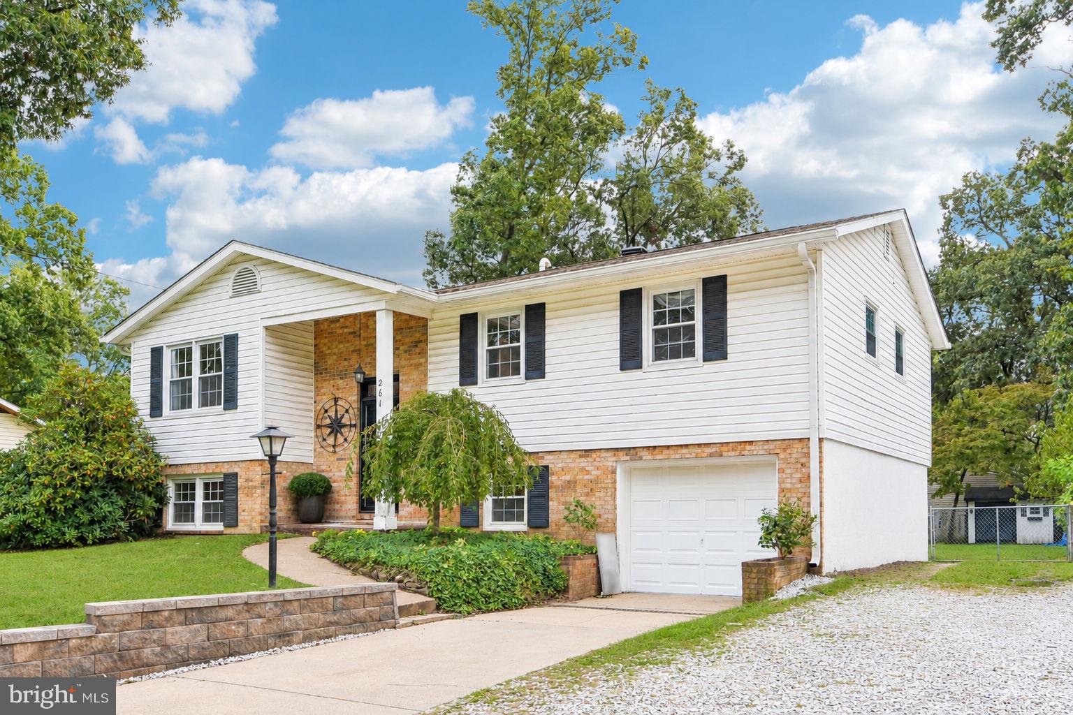 261 Magothy Bridge Rd, Pasadena, MD 21122 photo