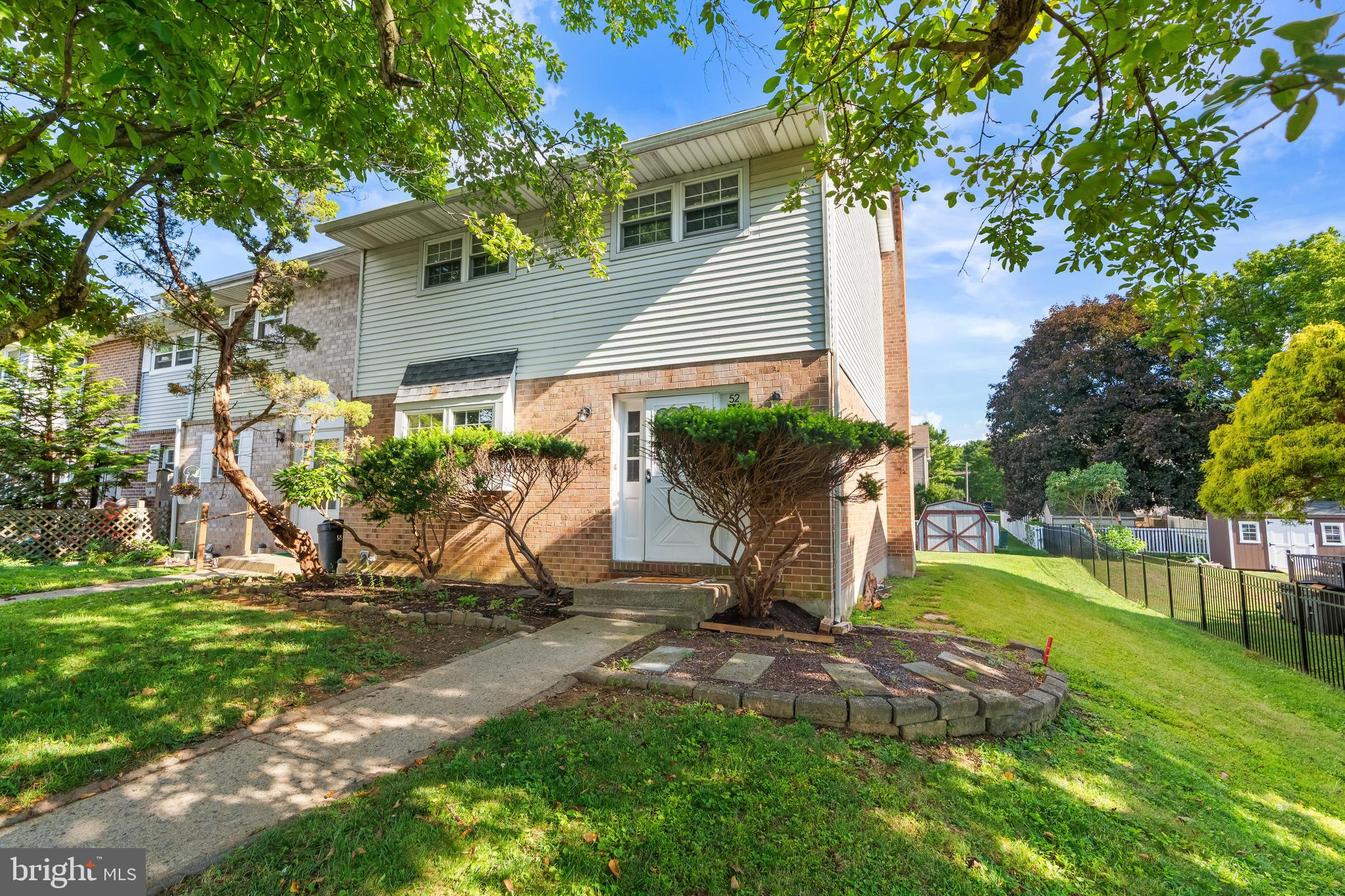 52 Willow St, Macungie, PA 18062