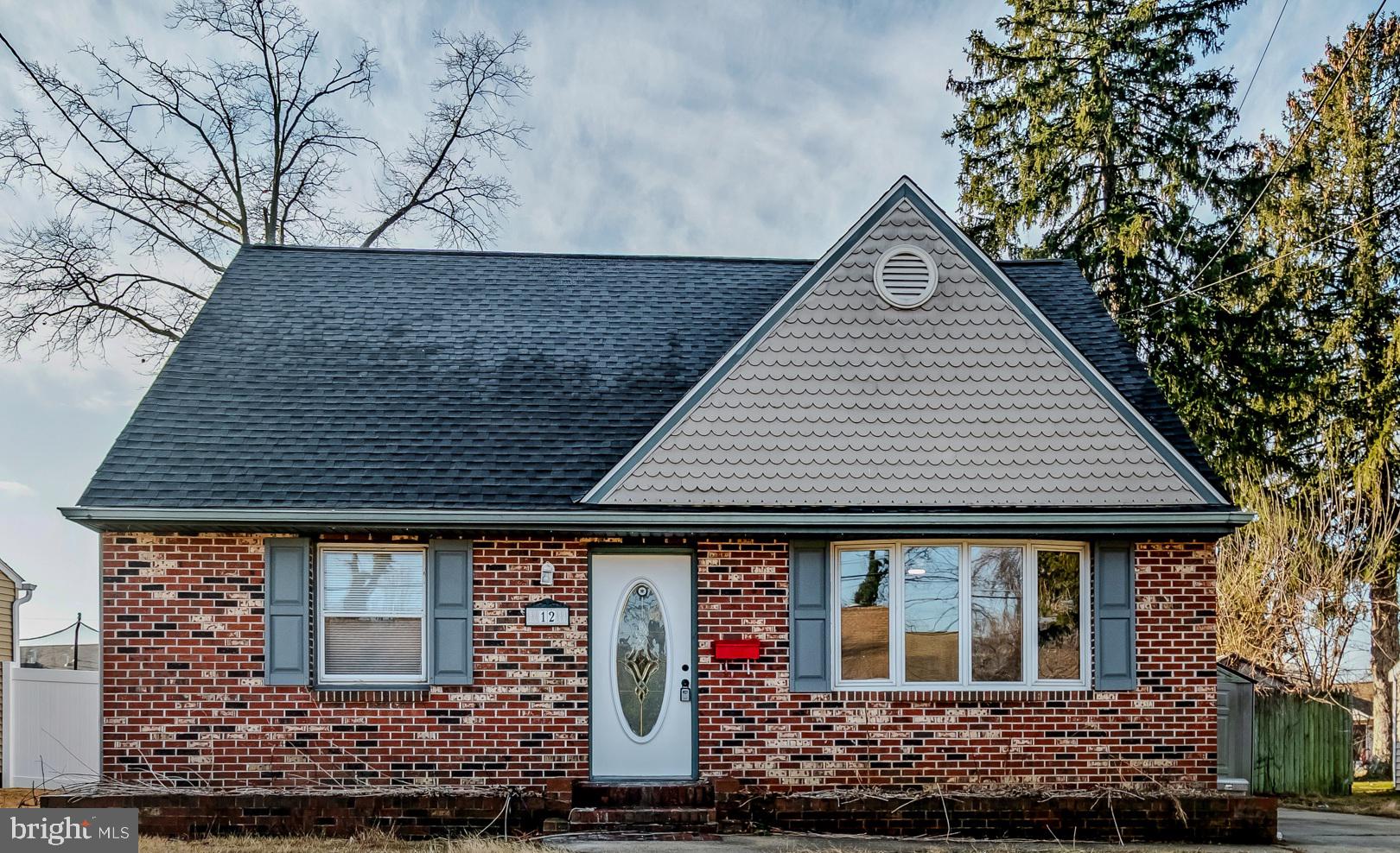 12 Overbrook Ave, Maple Shade, NJ 08052