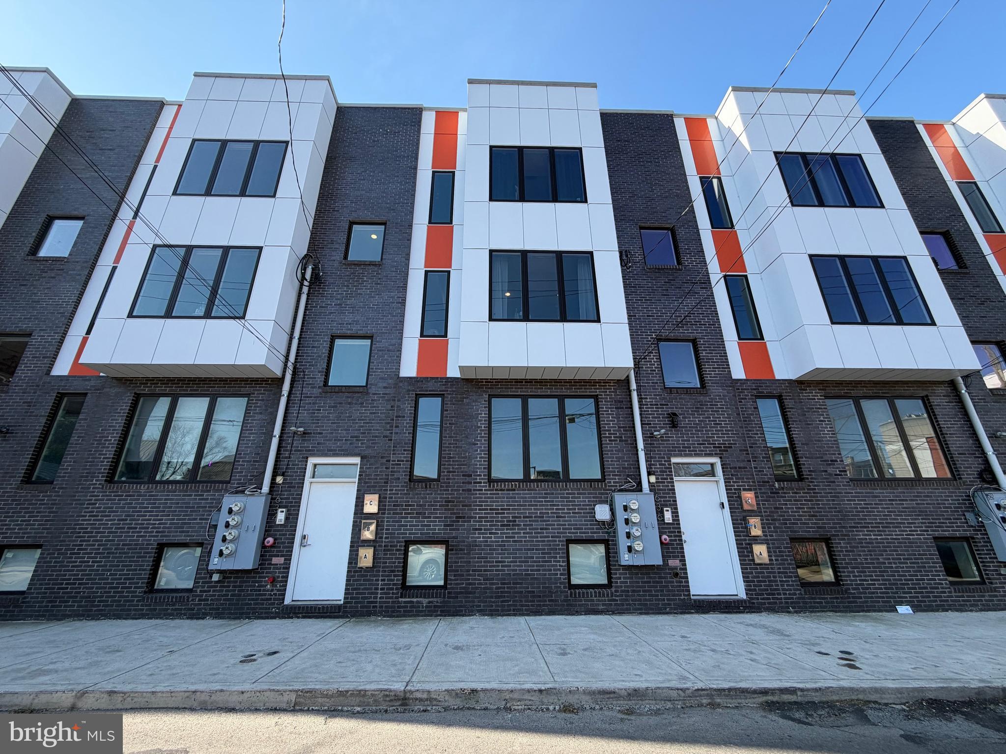 1636 Cambridge St, Philadelphia, PA 19130